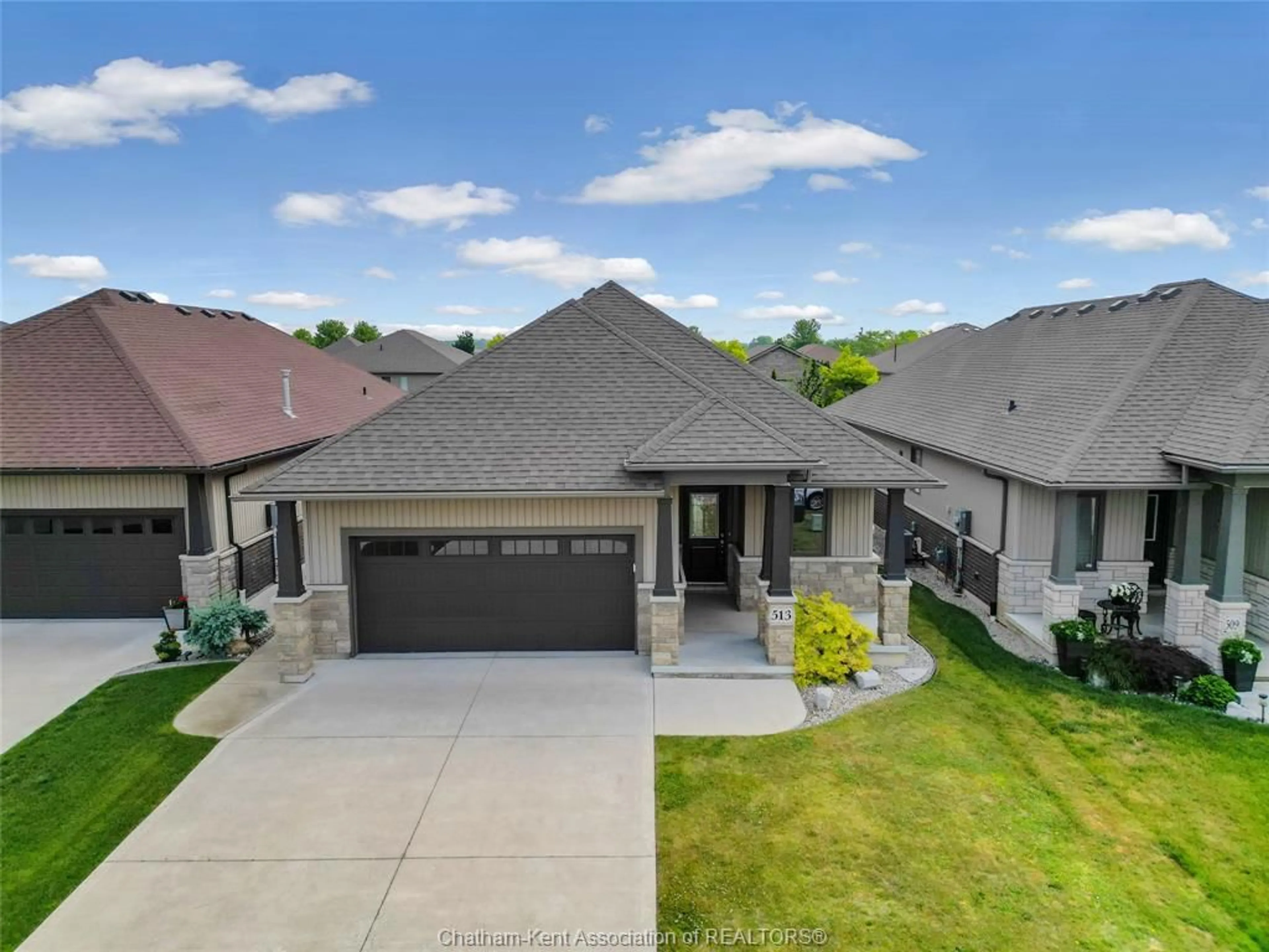 A pic from outside/outdoor area/front of a property/back of a property/a pic from drone, street for 513 Eventide Pl, Chatham Ontario N7L 0G2