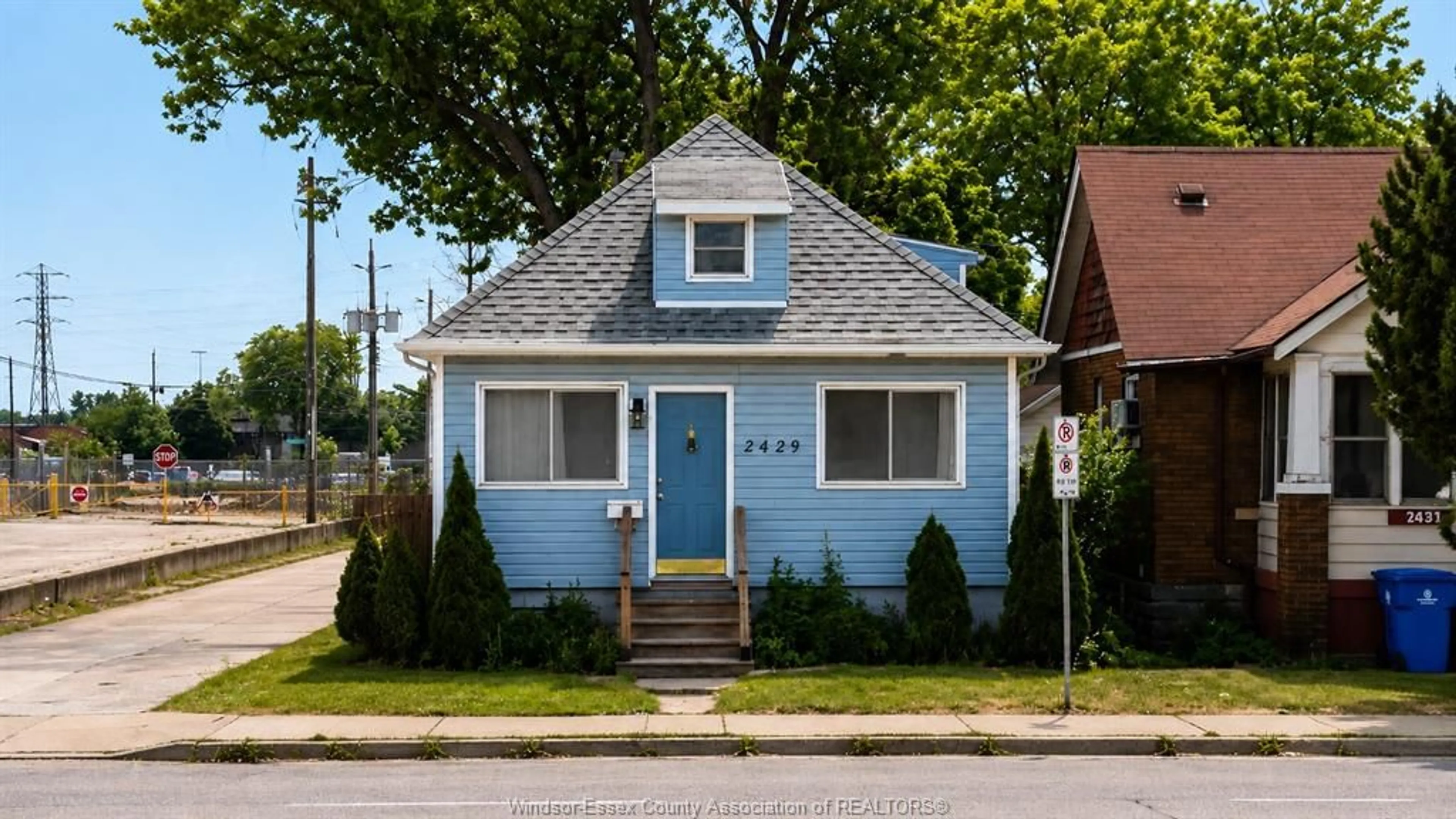 Home with vinyl exterior material, street for 2429 HOWARD Ave, Windsor Ontario N9X 3V5