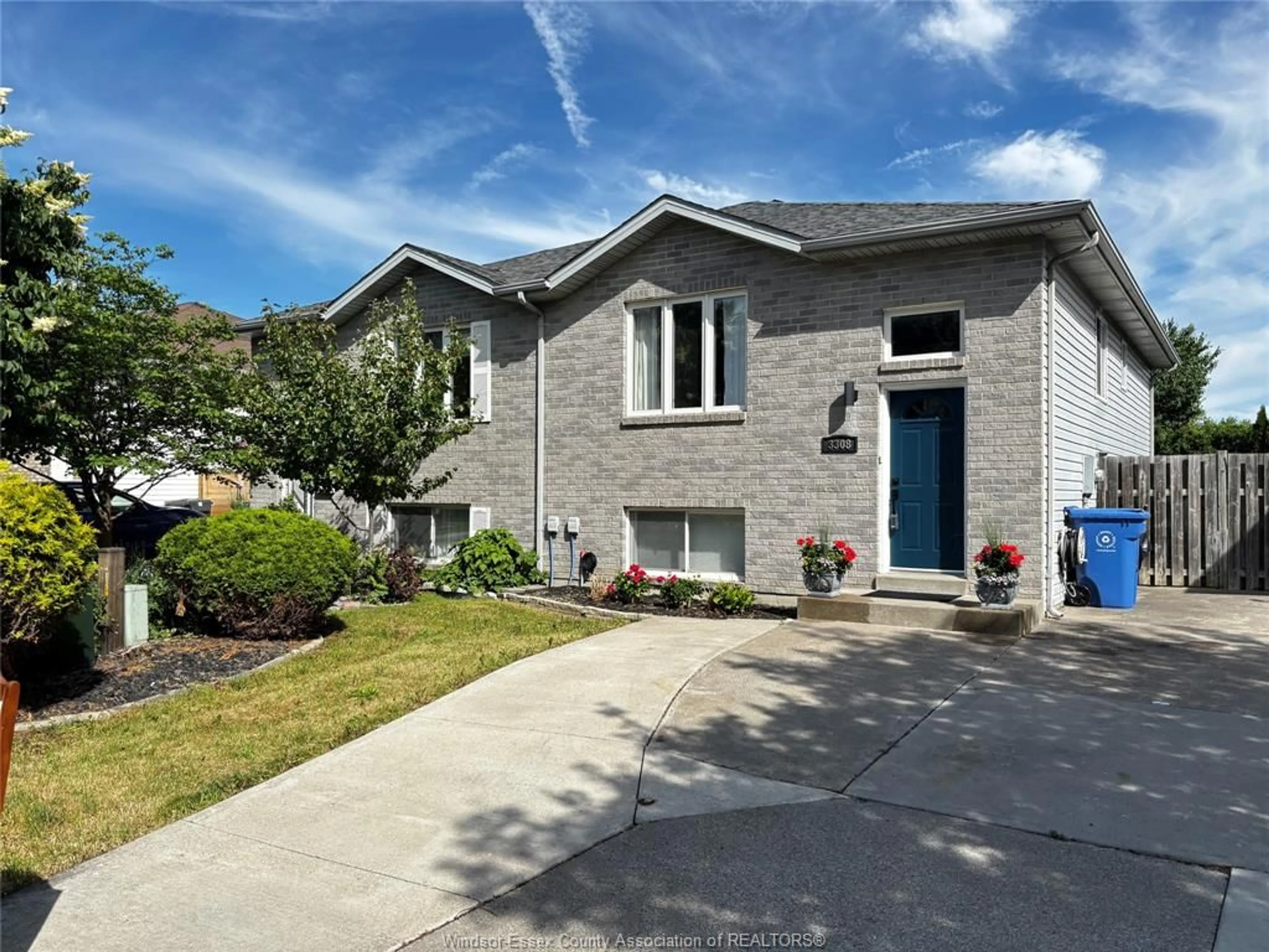 Unknown for 3308 CANDLEWOOD Cres, Windsor Ontario N8W 5M5