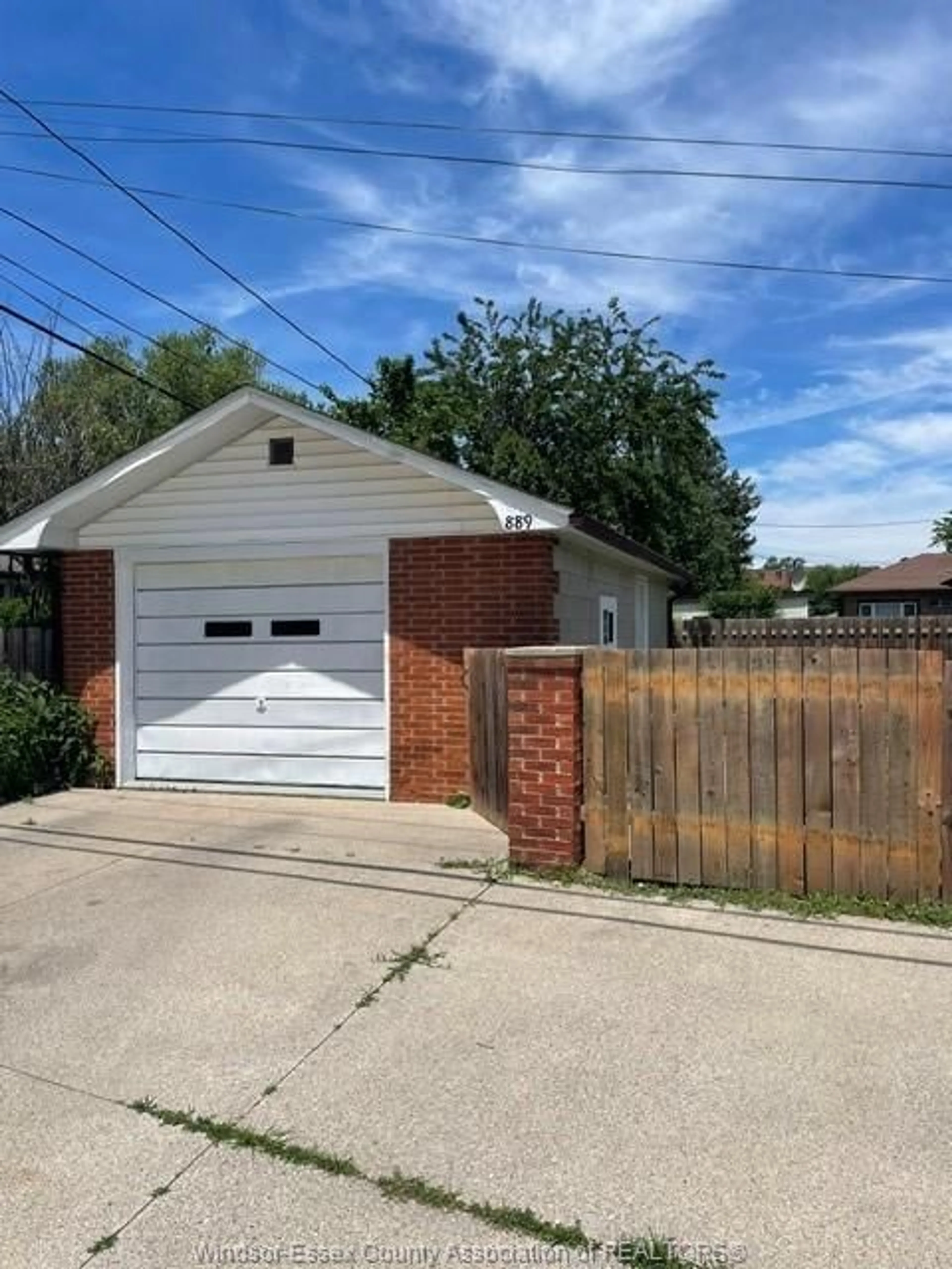 Unknown for 889 RIVERDALE, Windsor Ontario N8S 4C2