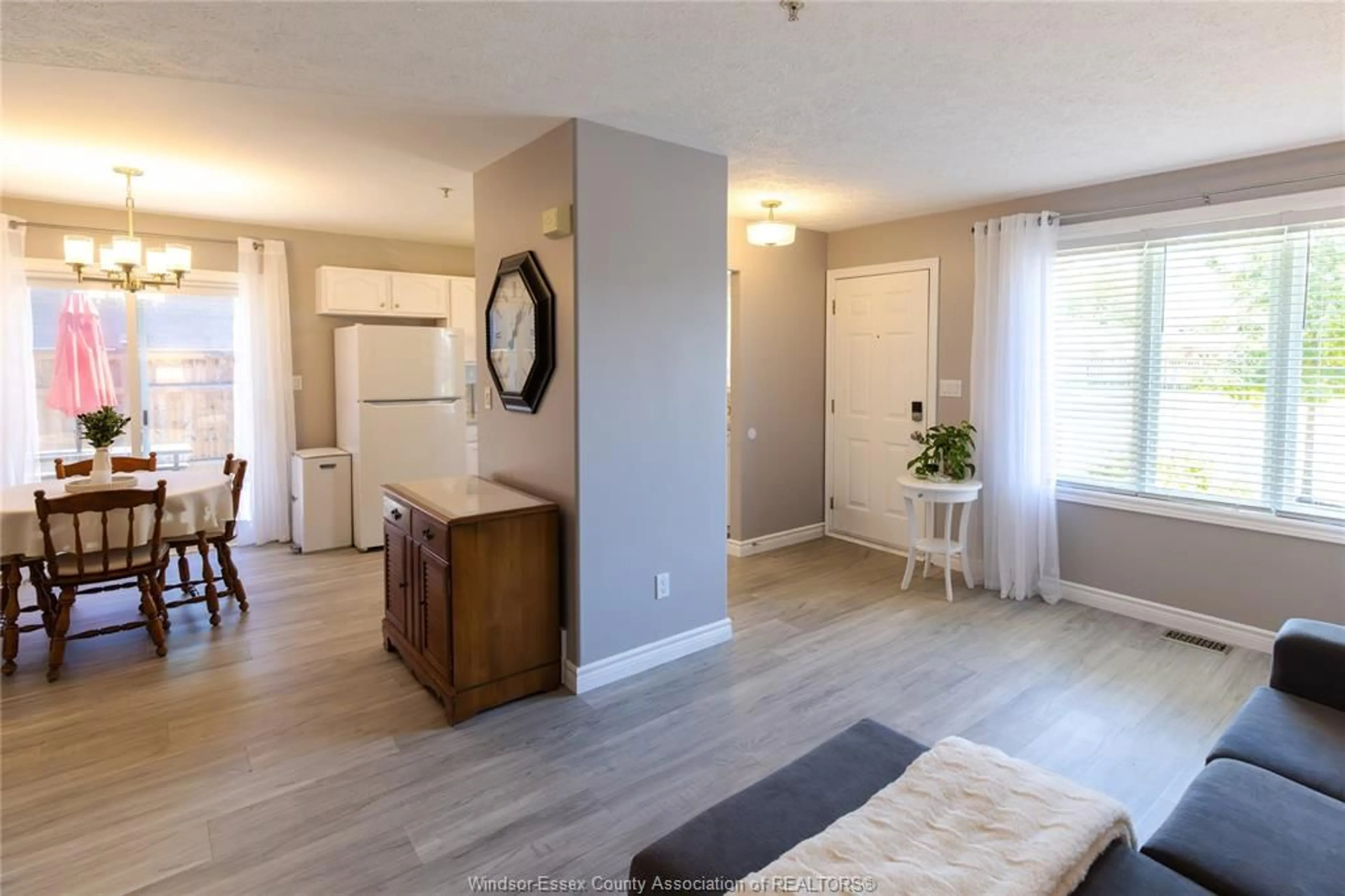 Unknown for 3994 MAPLE LEAF, Windsor Ontario N8W 5R3