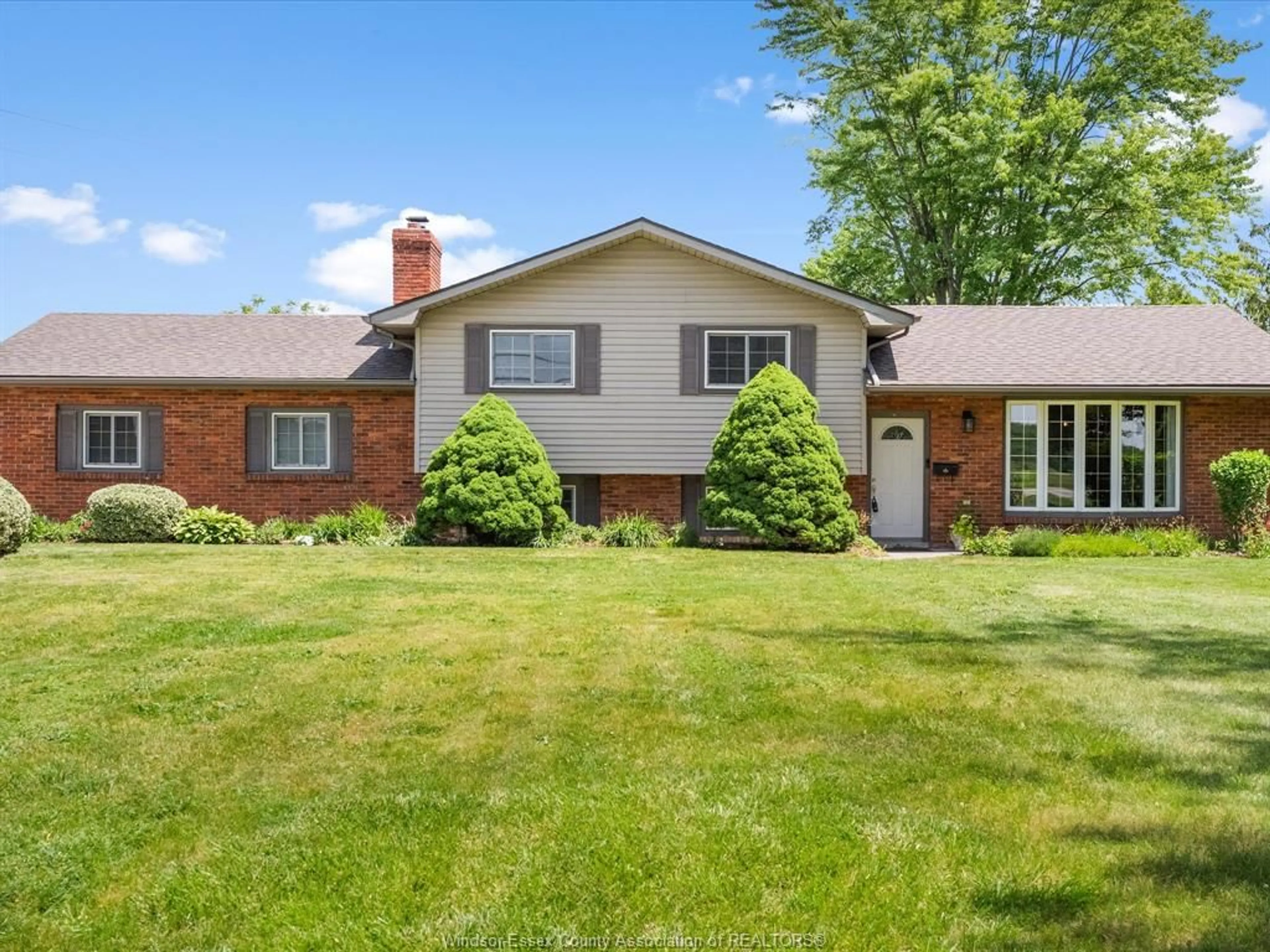 Home with brick exterior material, street for 6560 DISPUTED Rd, LaSalle Ontario N9H 1X9