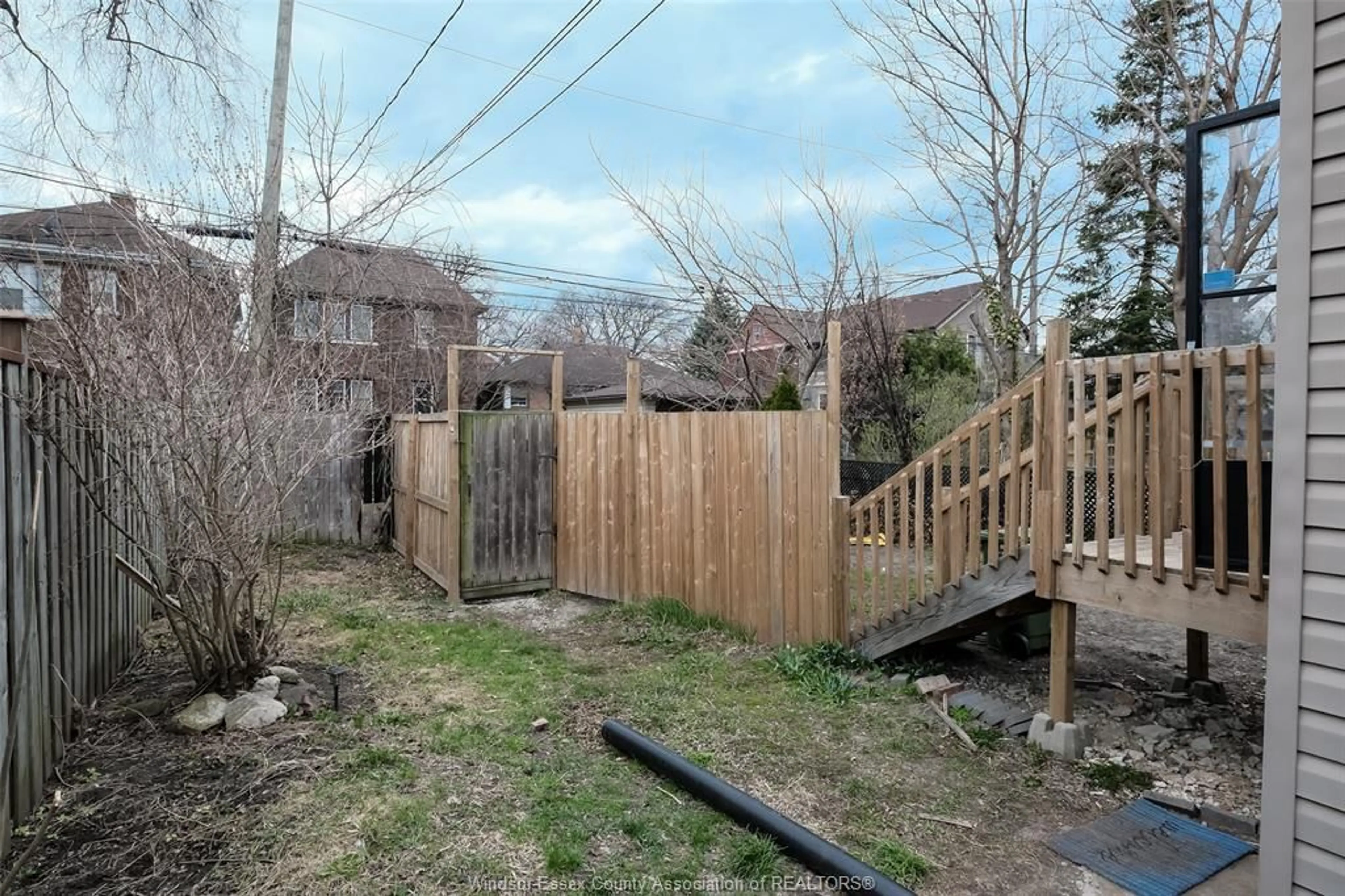 Unknown for 1585 PELISSIER, Windsor Ontario N9X 1M9