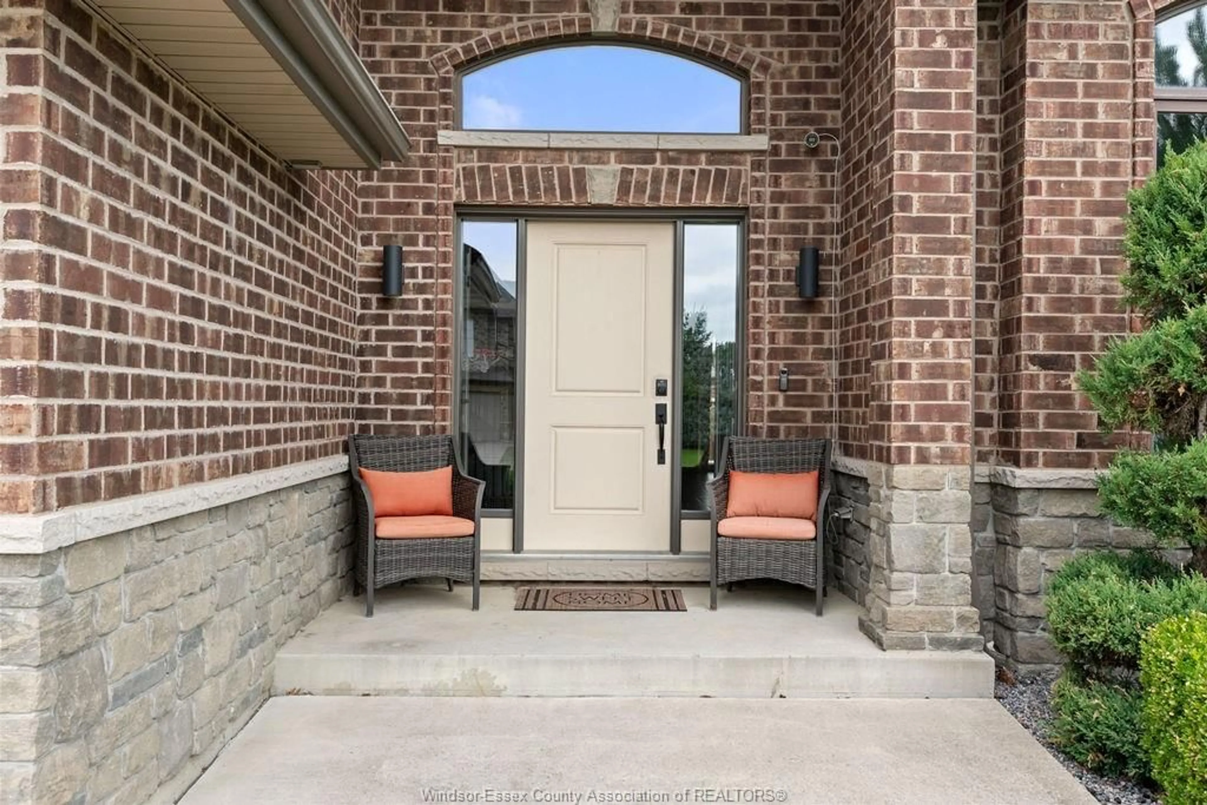 Unknown for 1364 COLONIAL CROSSING, Lakeshore Ontario N8L 0S8