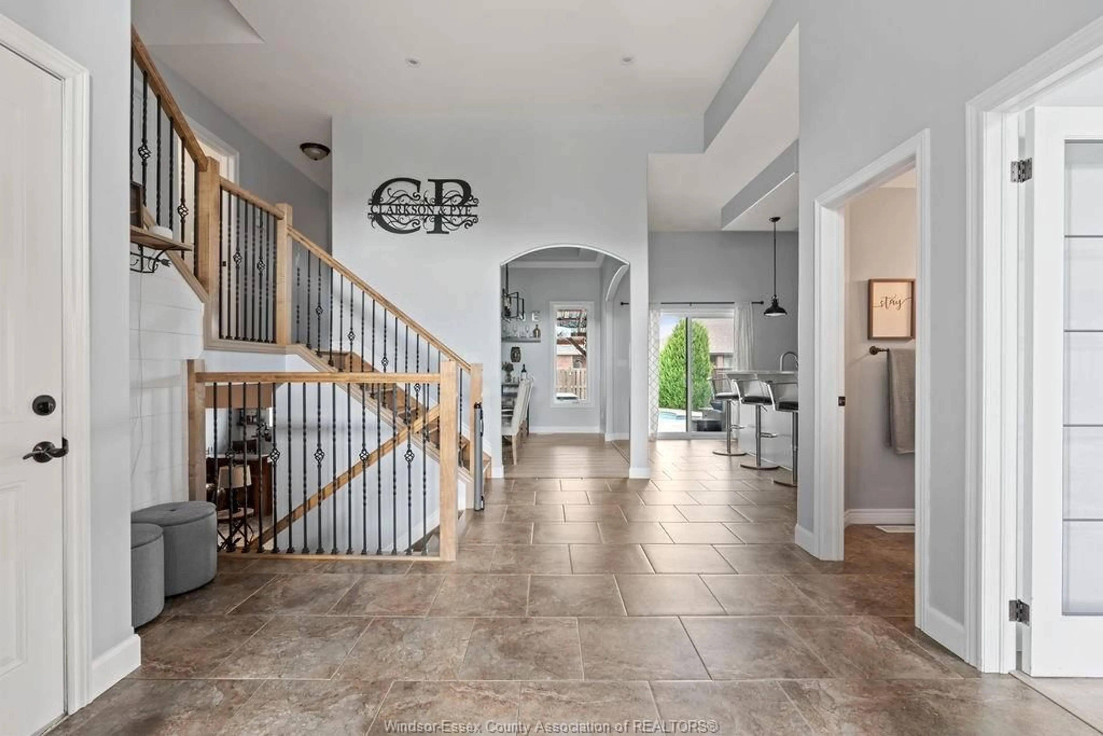 Indoor foyer for 1364 COLONIAL CROSSING, Lakeshore Ontario N8L 0S8