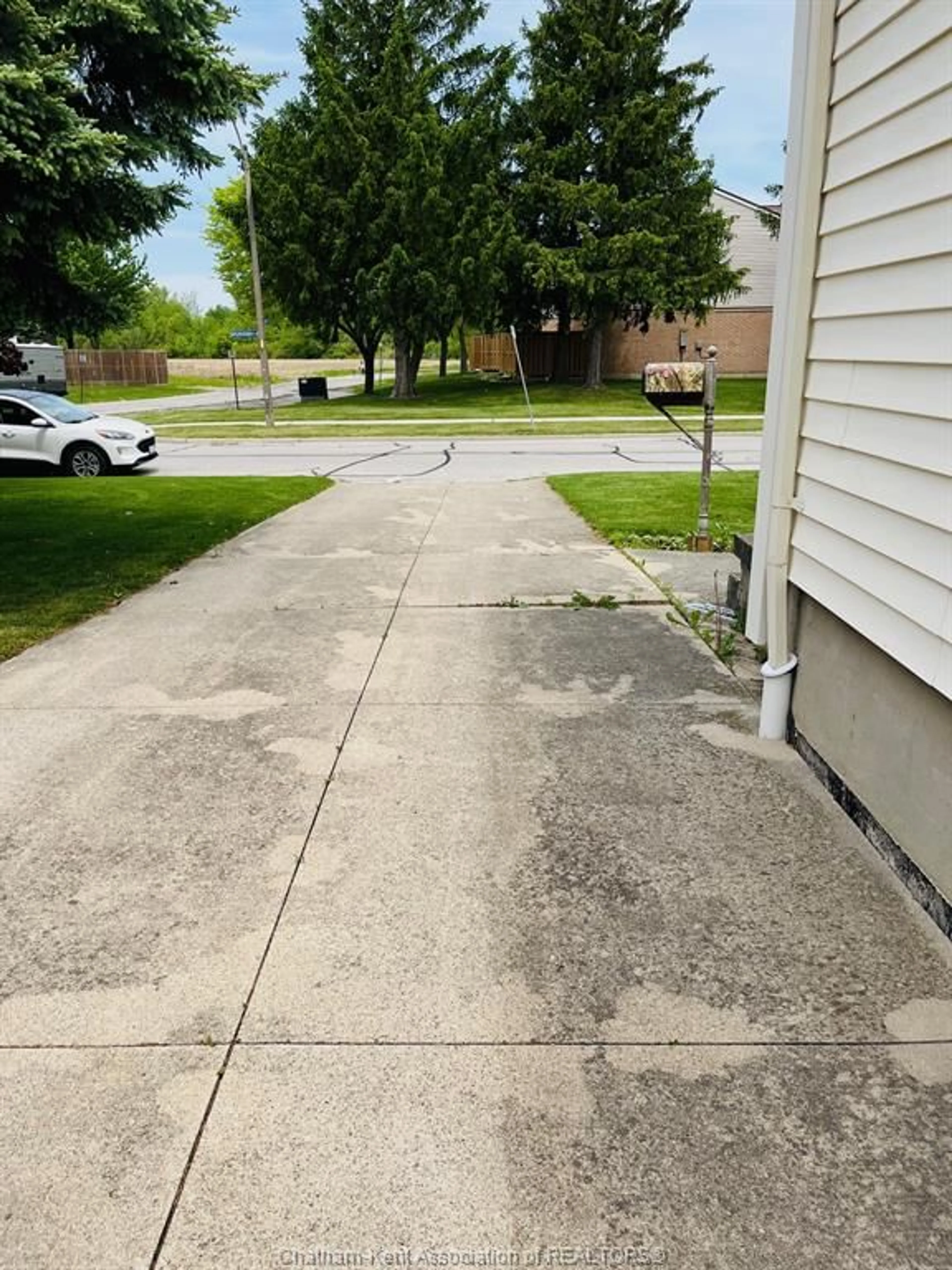 Unknown for 89 Bruinsma Ave, Wallaceburg Ontario N8A 5C5