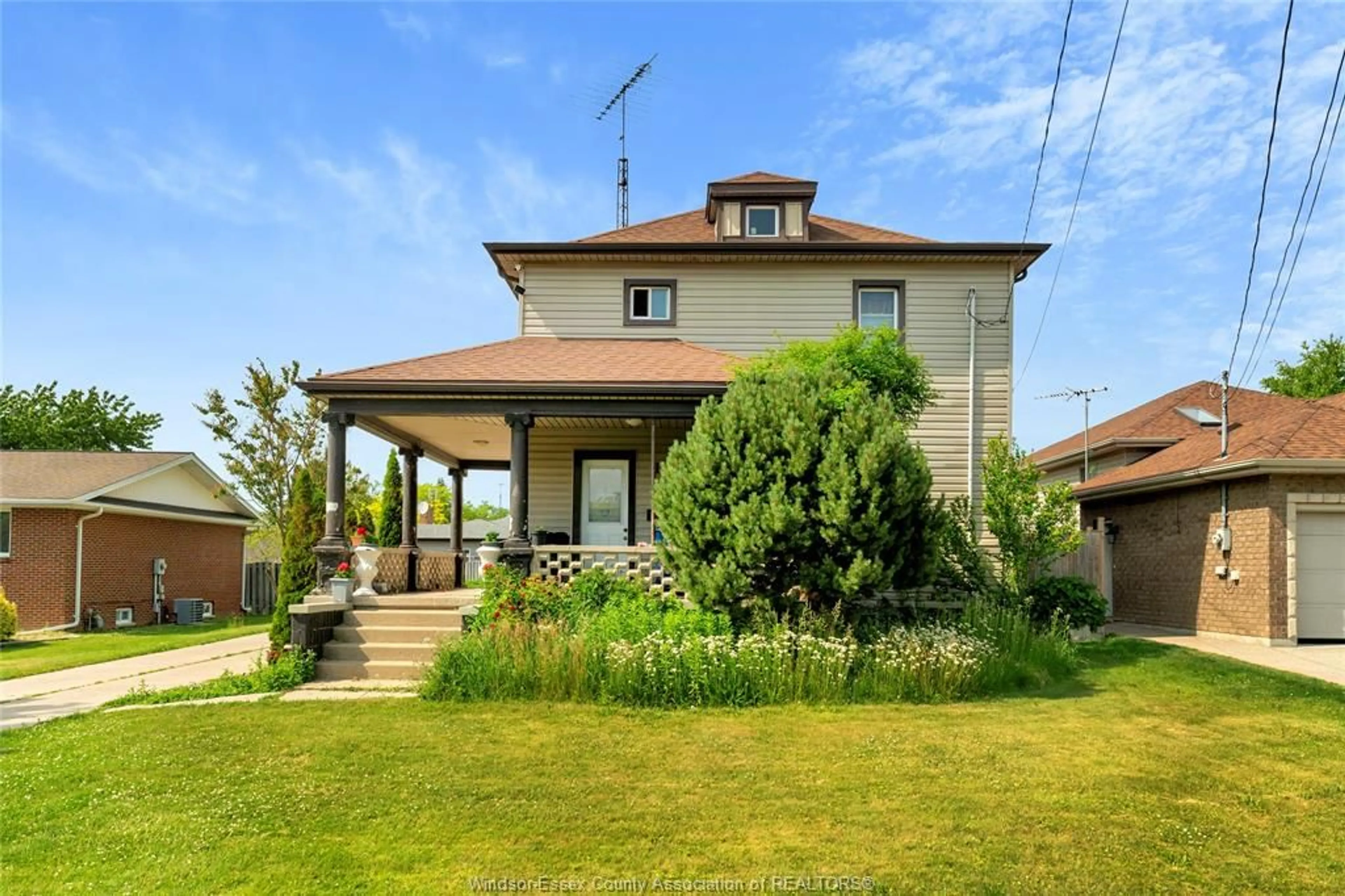 Unknown for 101 OAK St, Leamington Ontario N8H 2C7