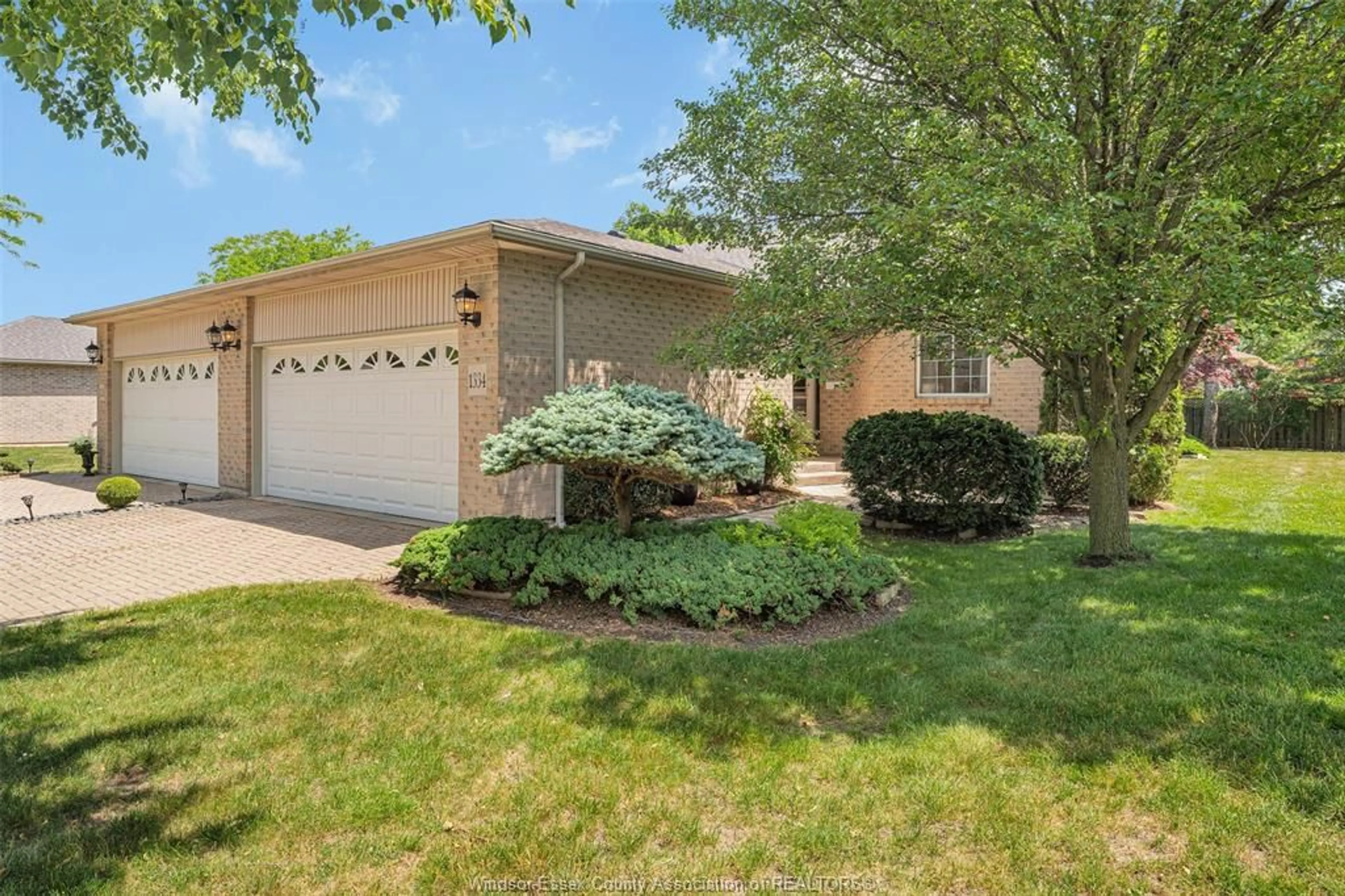 Unknown for 1334 RENDEZVOUS Dr, Windsor Ontario N8P 1K7