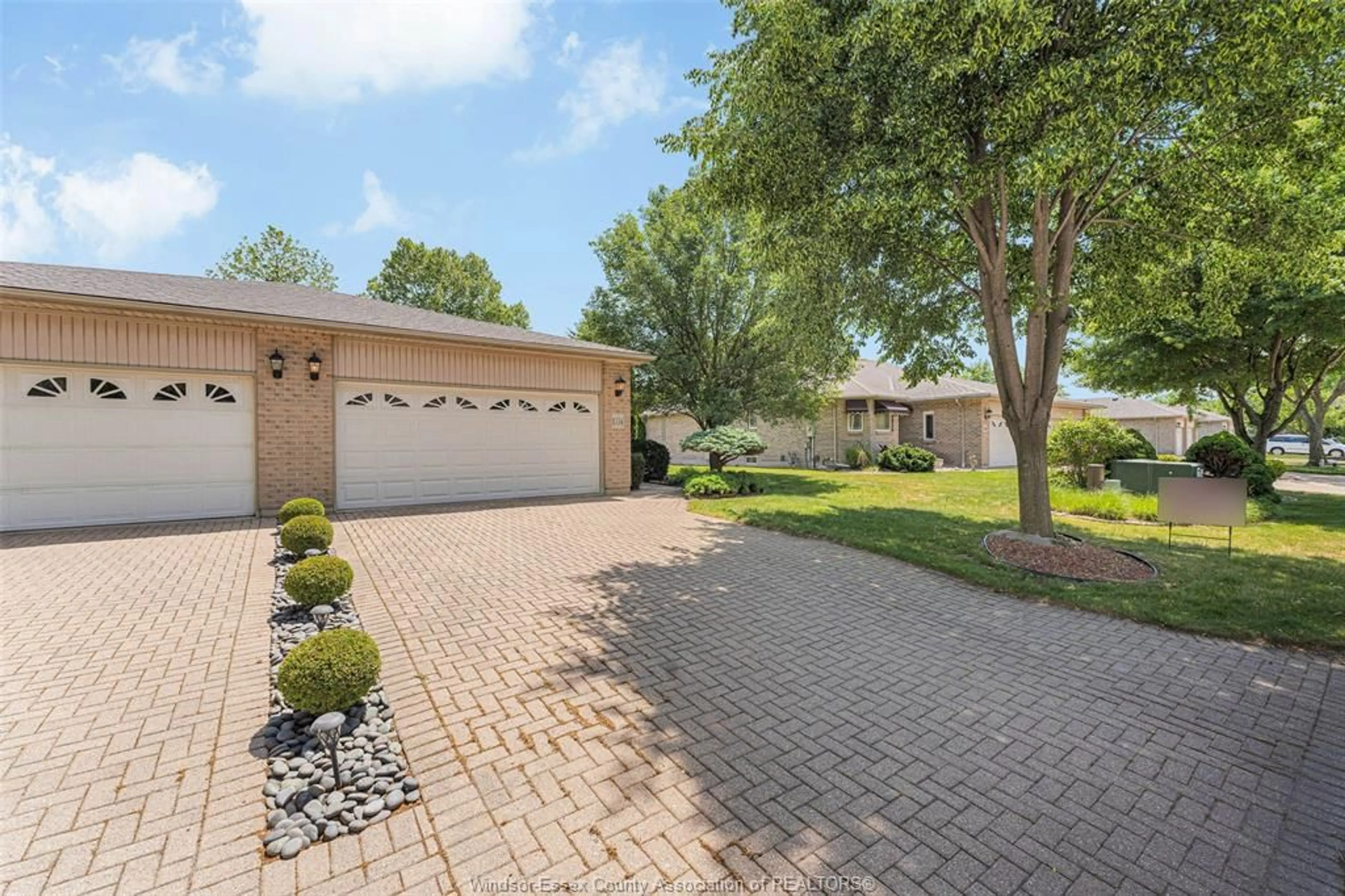 Unknown for 1334 RENDEZVOUS Dr, Windsor Ontario N8P 1K7