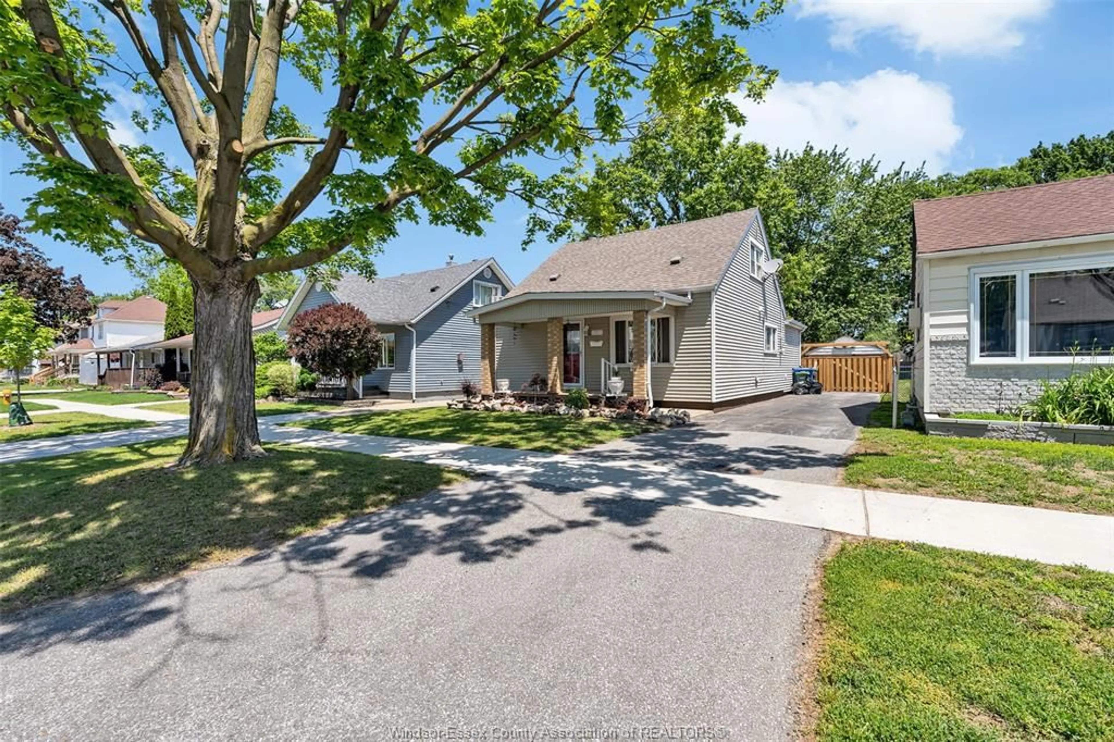 Unknown for 1554 AUBIN Rd, Windsor Ontario N8Y 4G2