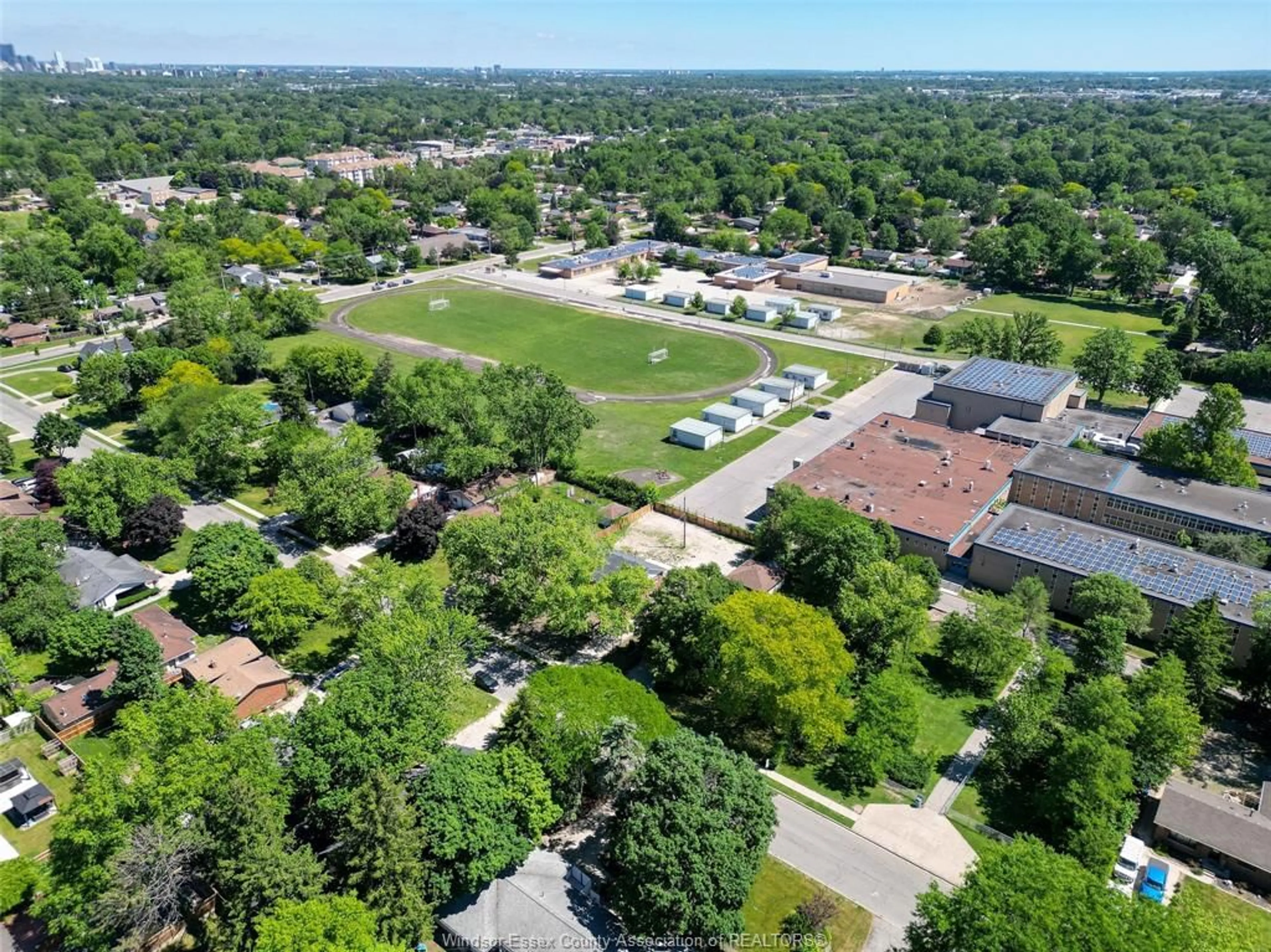 A pic from outside/outdoor area/front of a property/back of a property/a pic from drone, street for 3310 RANKIN Ave, Windsor Ontario N9E 3C1