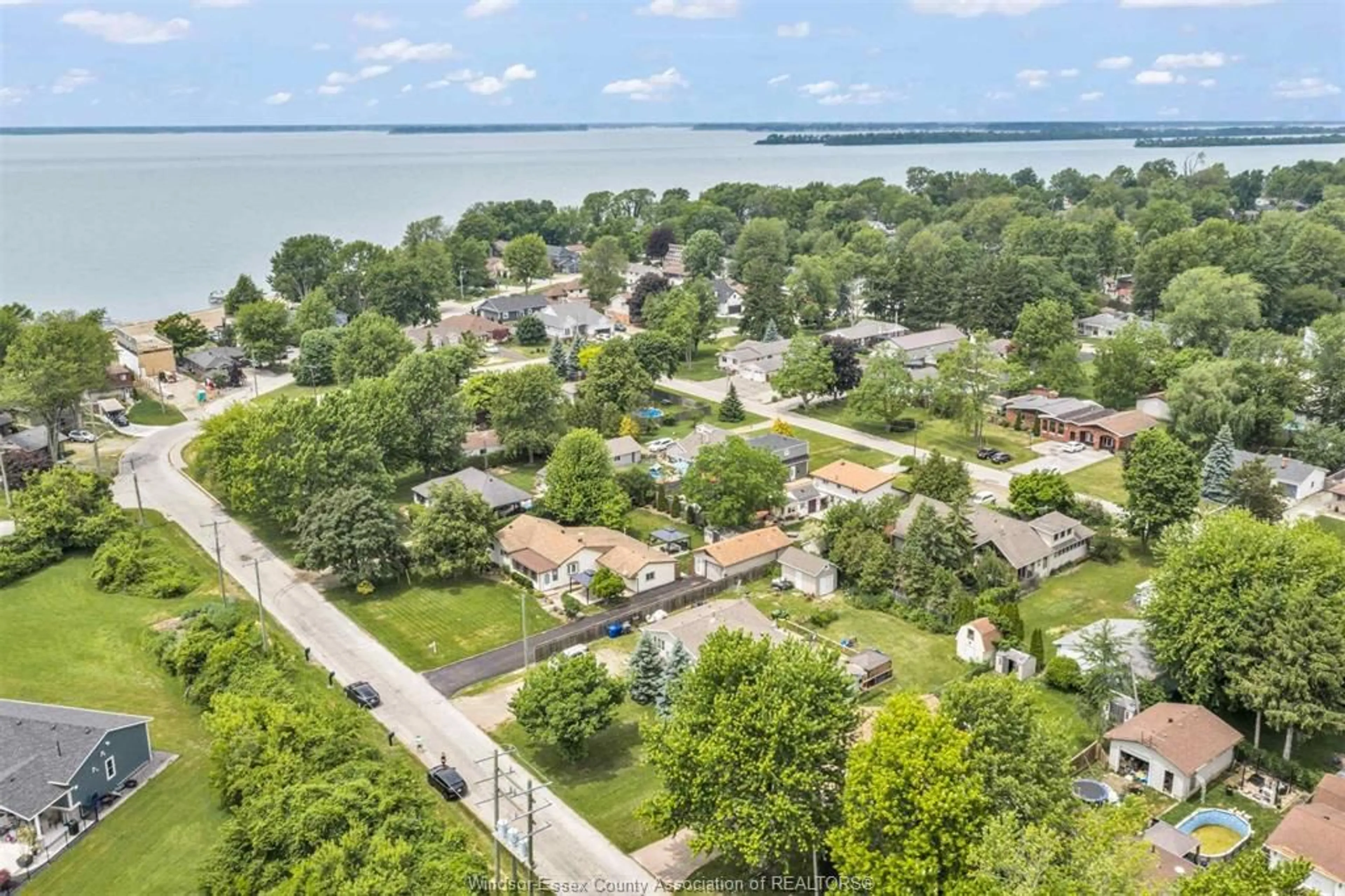 A pic from outside/outdoor area/front of a property/back of a property/a pic from drone, water/lake/river/ocean view for 126 McLeod, Amherstburg Ontario N9V 2Y8