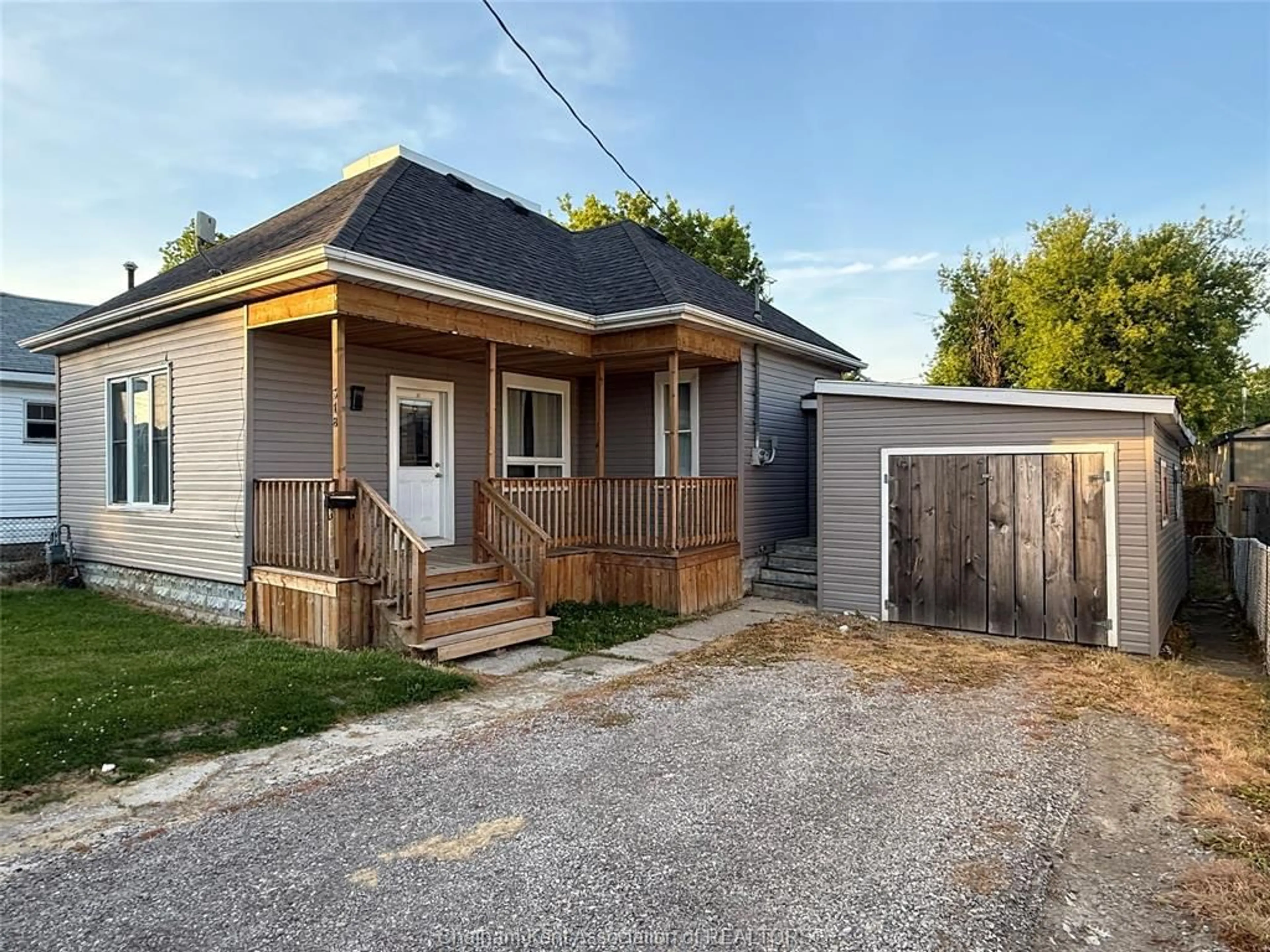 Unknown for 318 LAFONTAINE St, Wallaceburg Ontario N8A 4H9