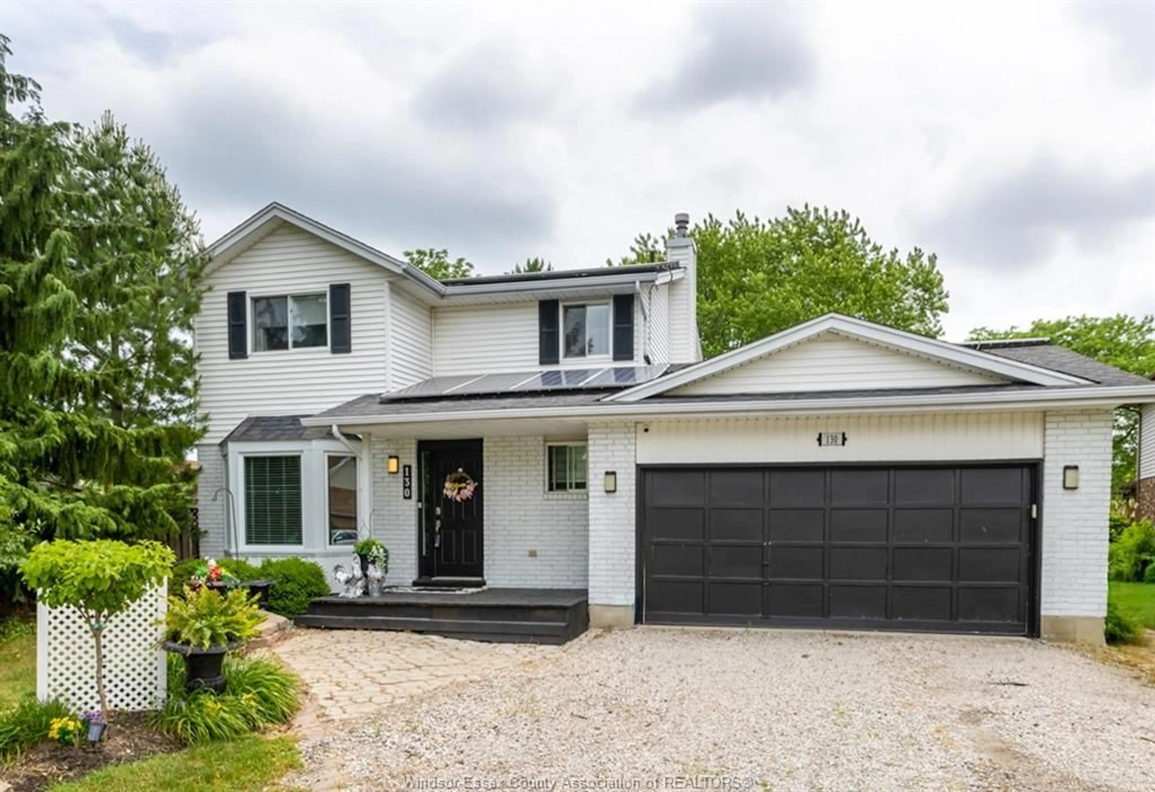 Home with vinyl exterior material, street for 130 ROYAL Cres, Belle River Ontario N0R 1A0