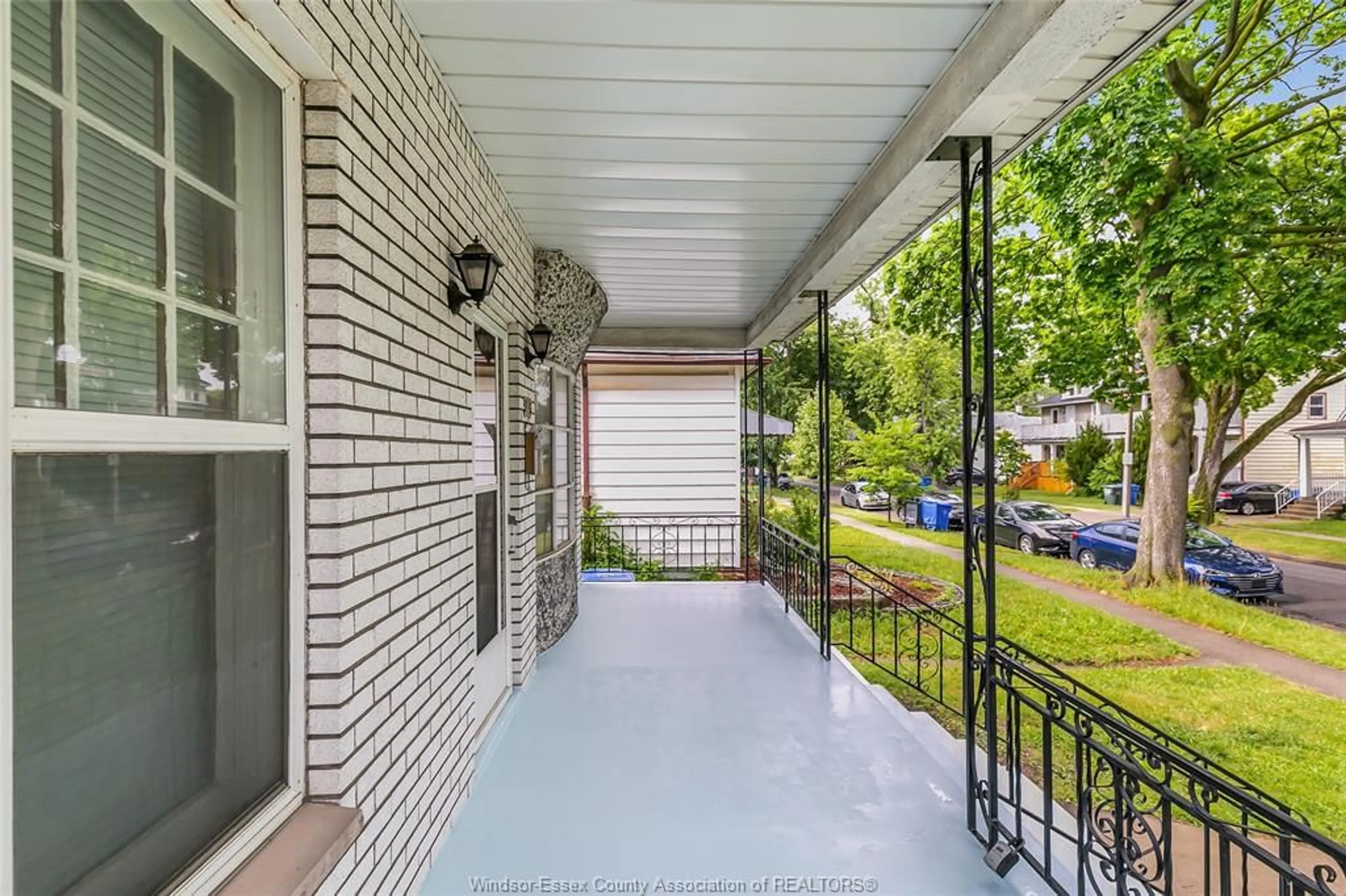 Unknown for 383 MCEWAN, Windsor Ontario N9B 2E5