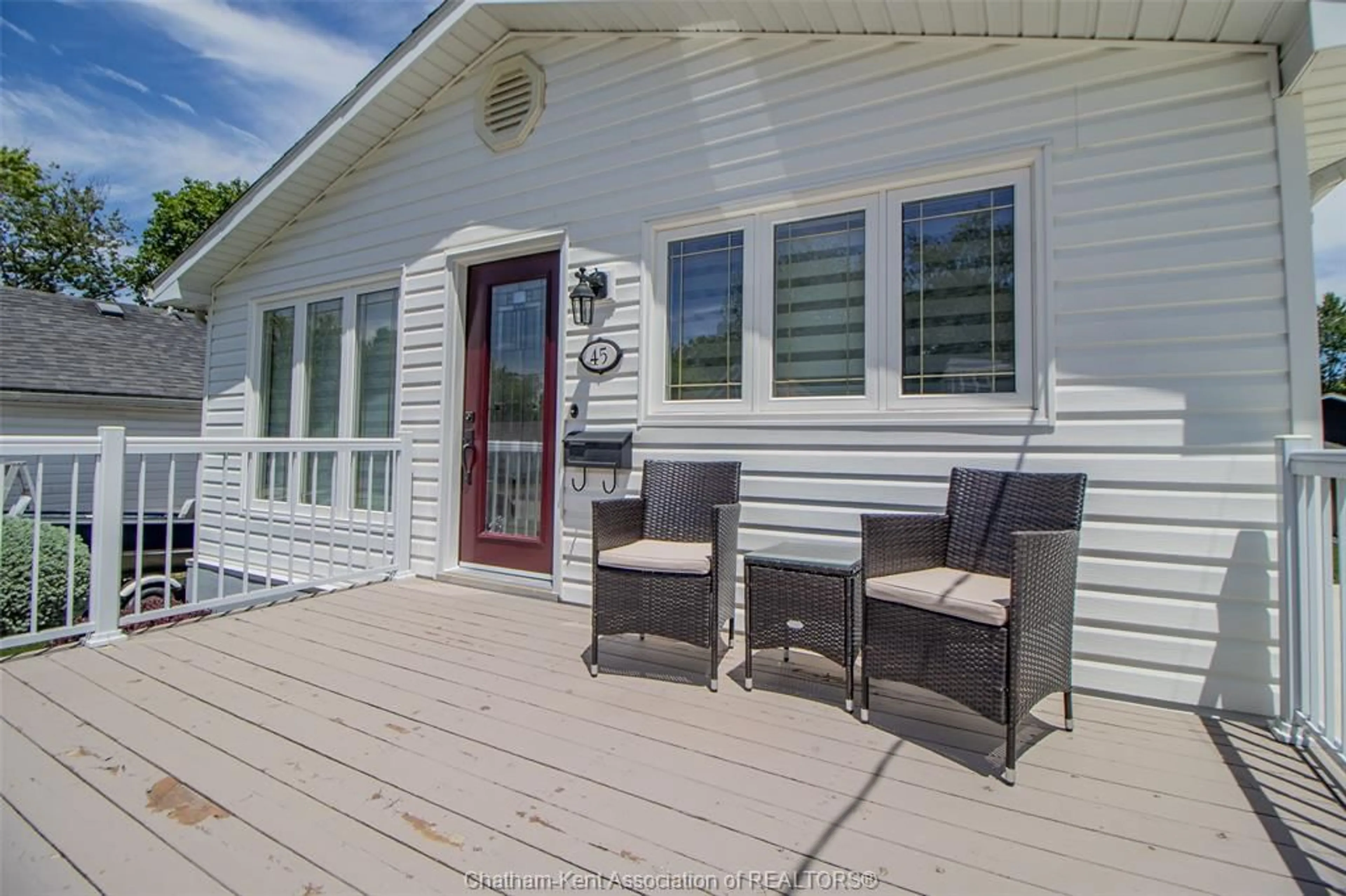 Patio, unknown for 45 Berry St, Chatham Ontario N7M 3B2