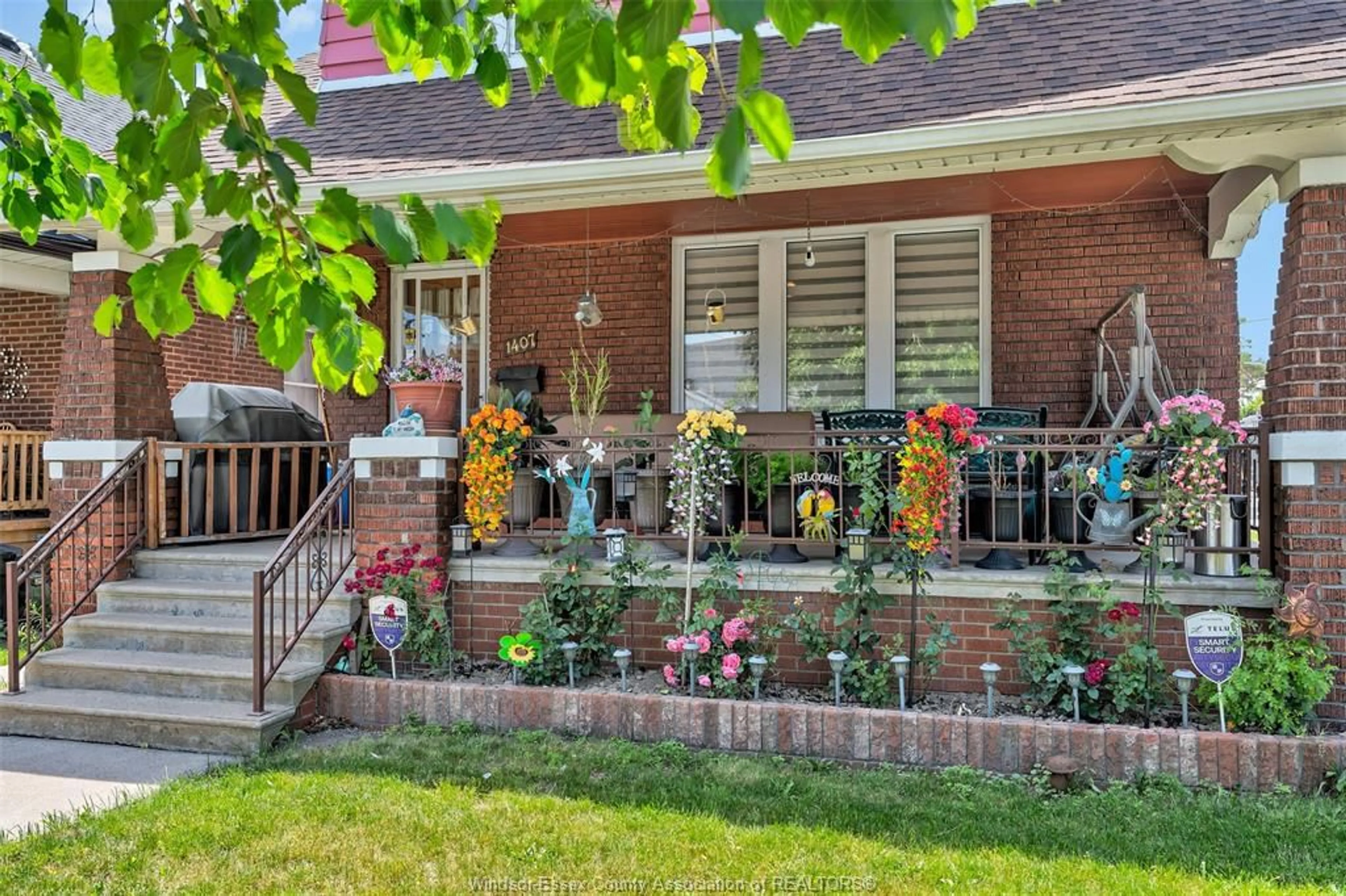Home with brick exterior material, street for 1407 HALL, Windsor Ontario N8X 4R5