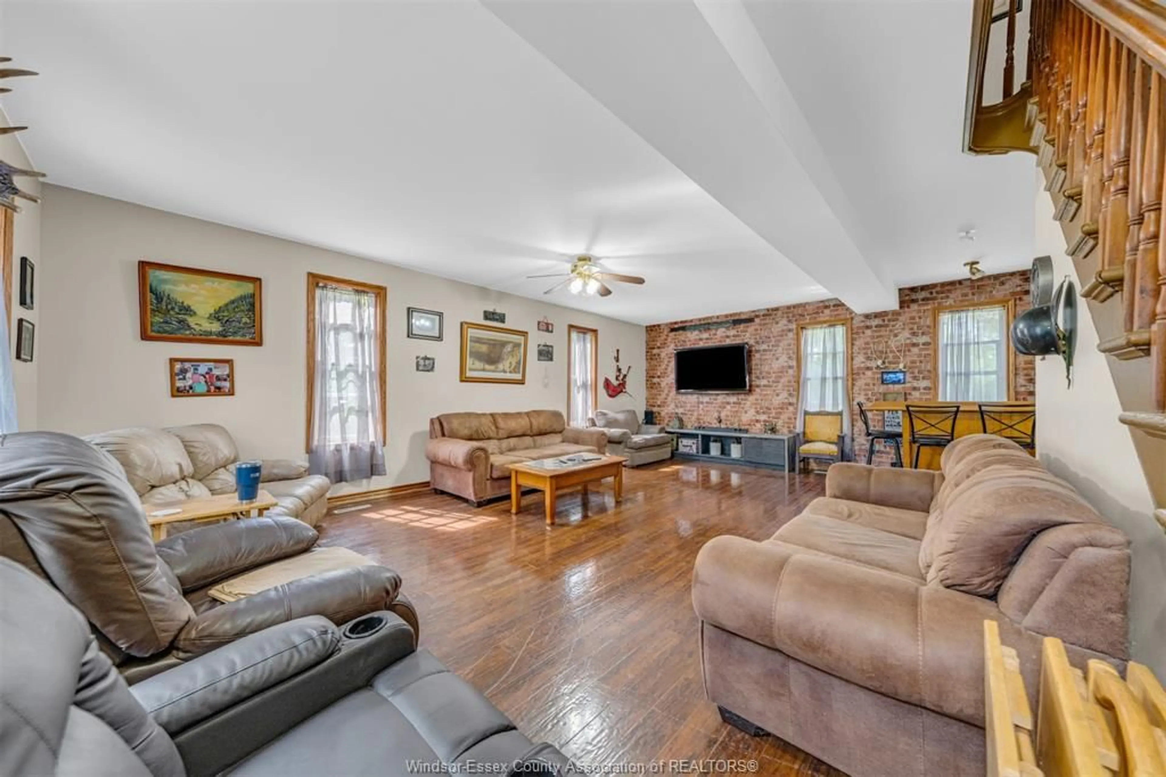 Living room with furniture, unknown for 125 Mersea Rd 5, Leamington Ontario N8H 3V5