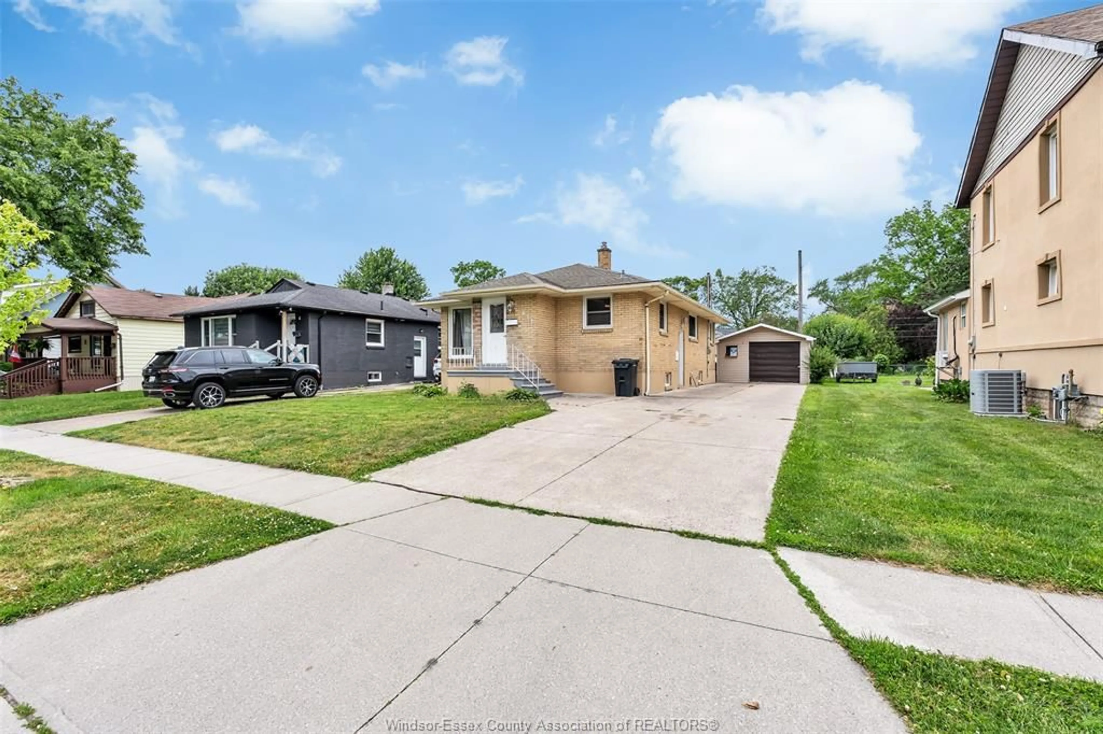 A pic from outside/outdoor area/front of a property/back of a property/a pic from drone, street for 823 JOS JANISSE Ave, Windsor Ontario N8Y 3A7