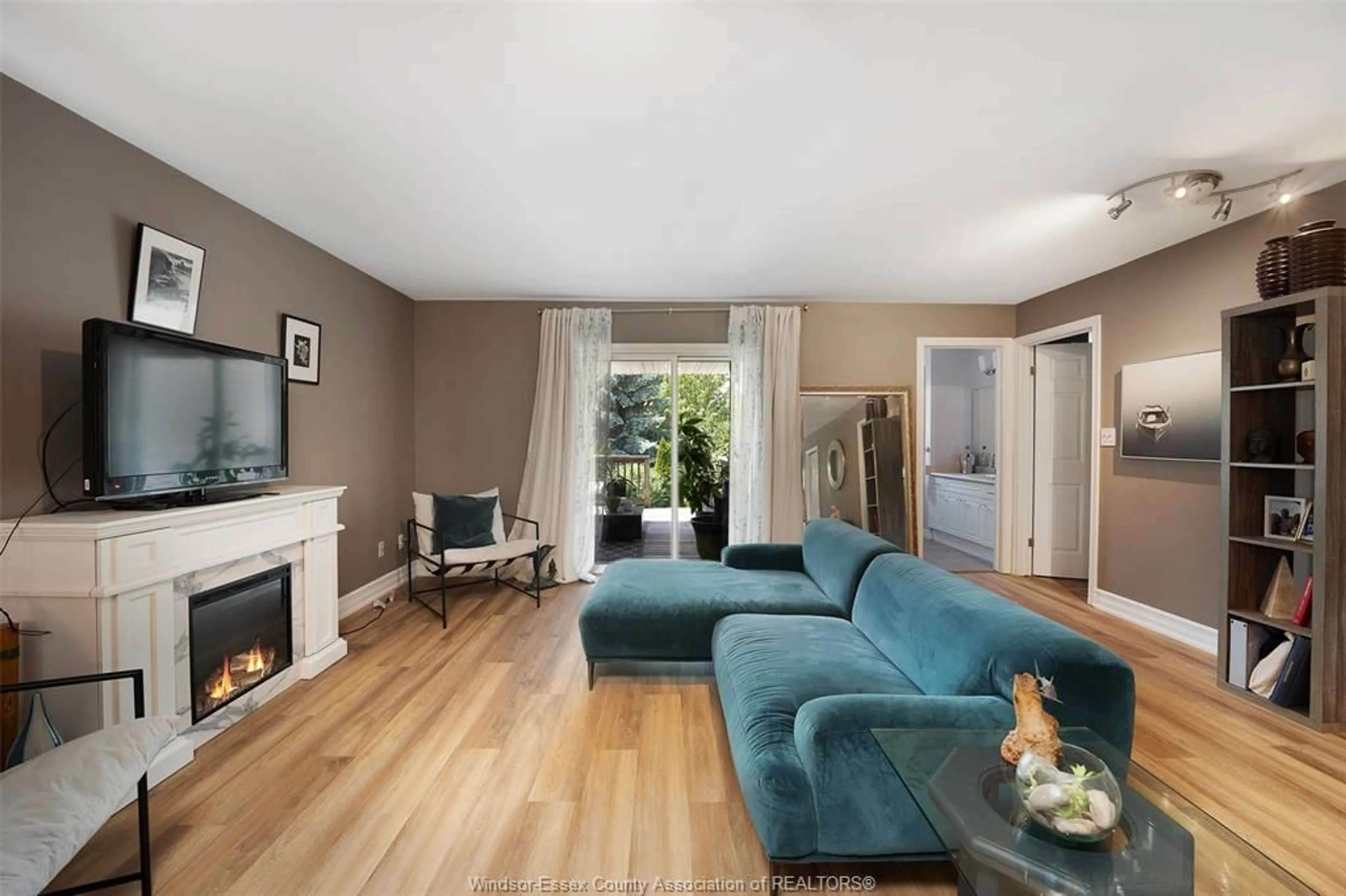 Living room with furniture, unknown for 2341 RADCLIFF, Windsor Ontario N8P 1V5