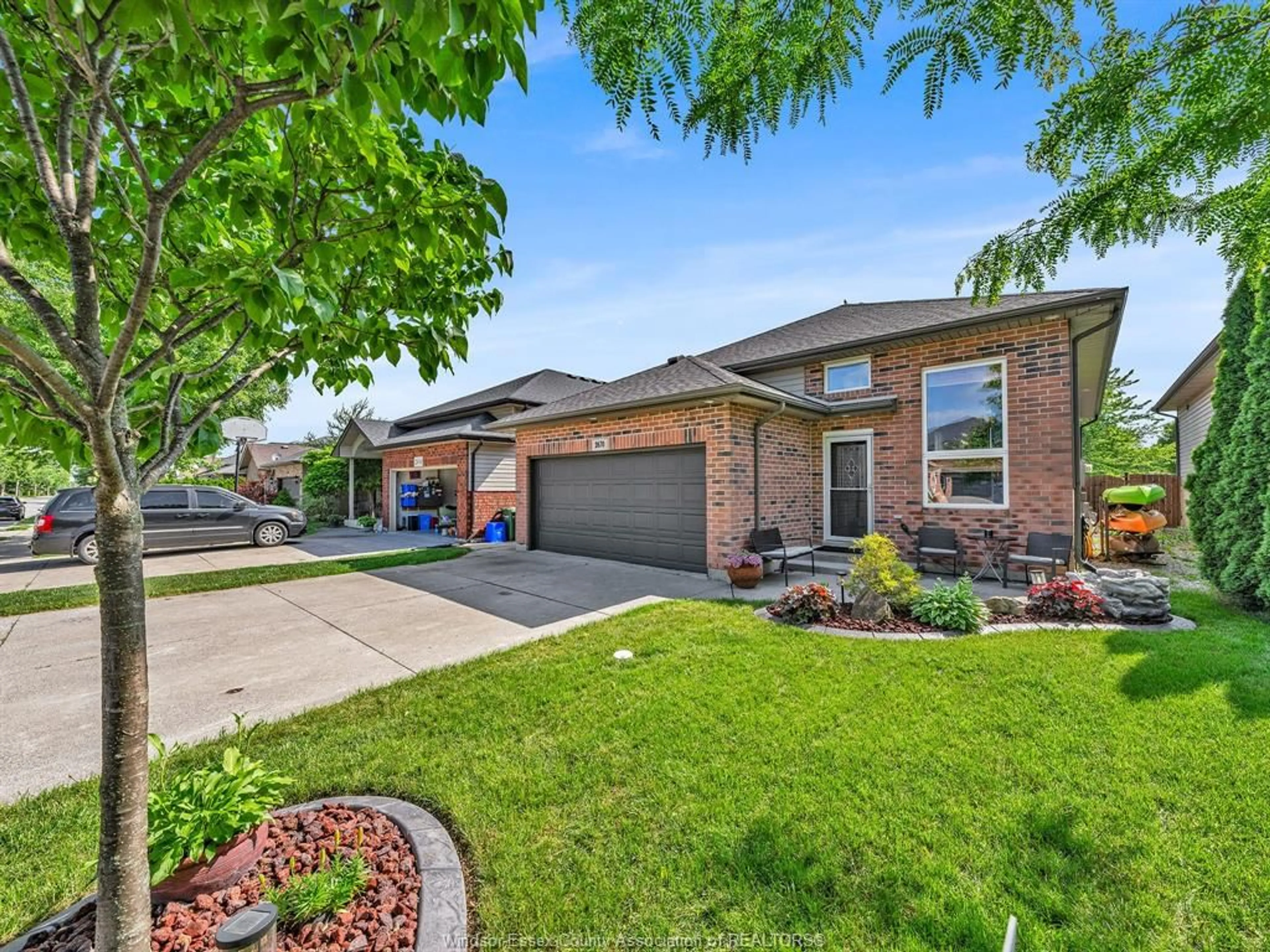 Home with brick exterior material, street for 2670 MAITLAND Ave, Windsor Ontario N8P 1Y9