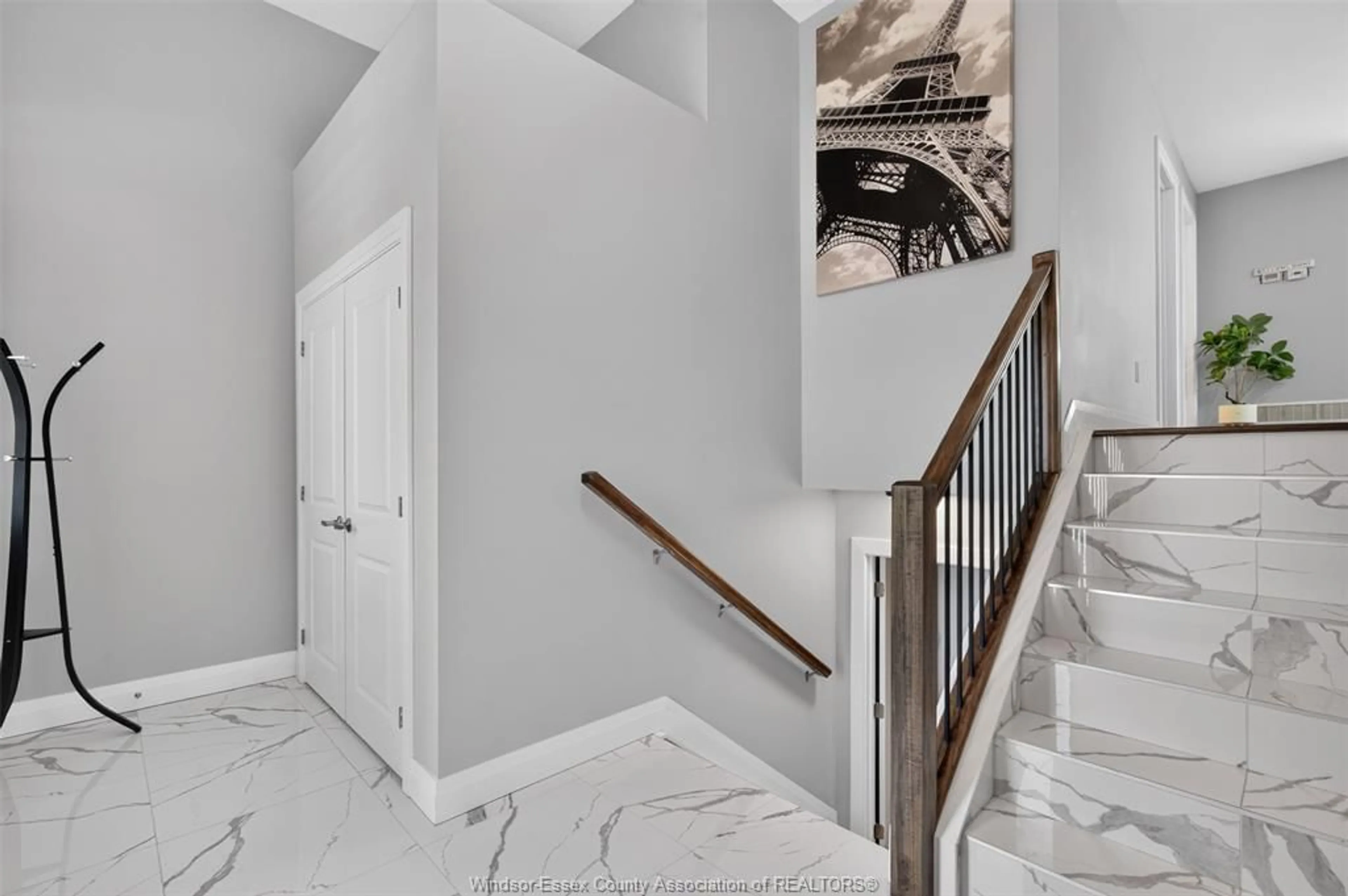 Stairs for 2328 Front Rd, LaSalle Ontario N9J 2C2