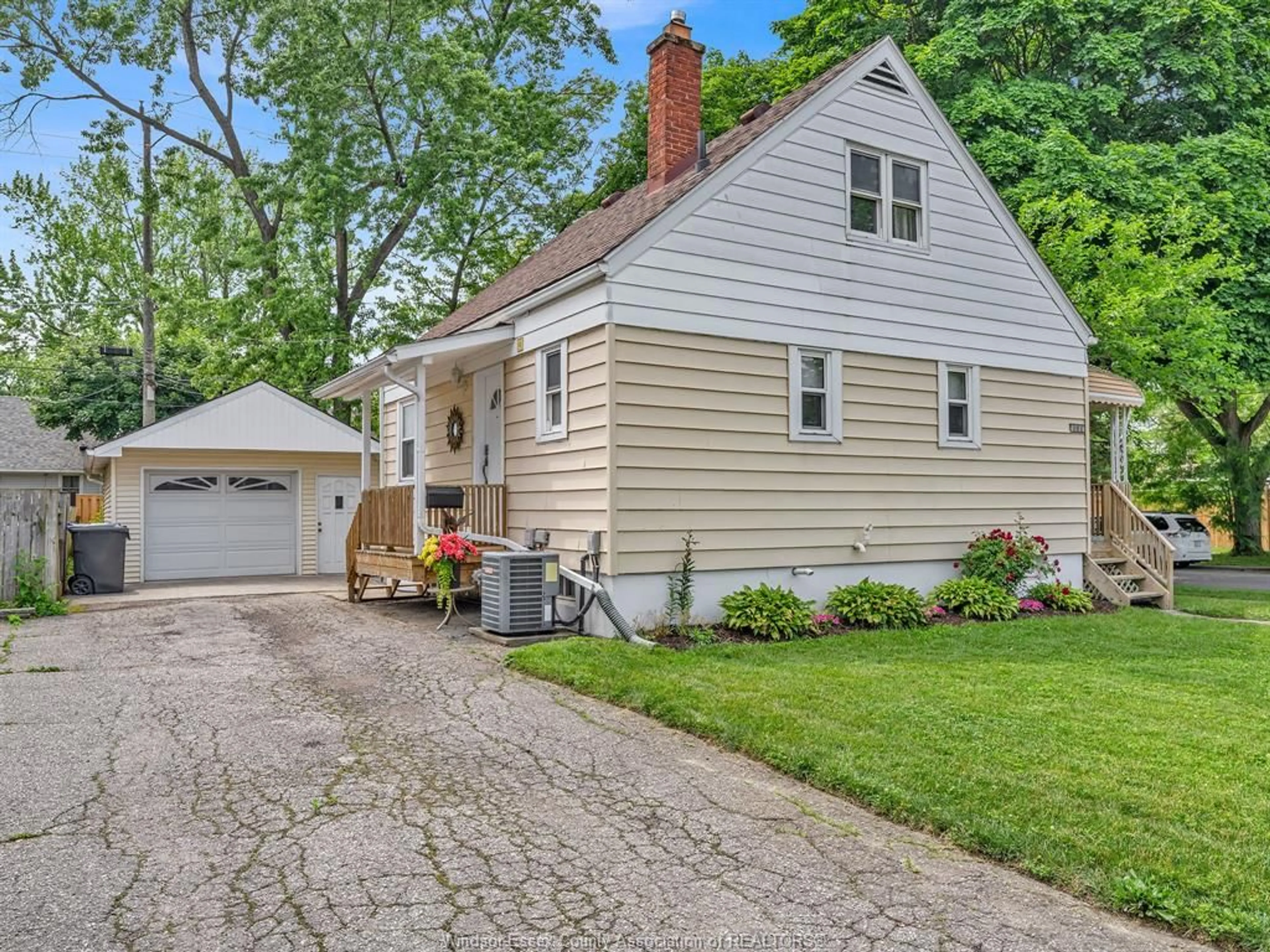 Home with vinyl exterior material, street for 1803 ELLROSE, Windsor Ontario N8W 4T7