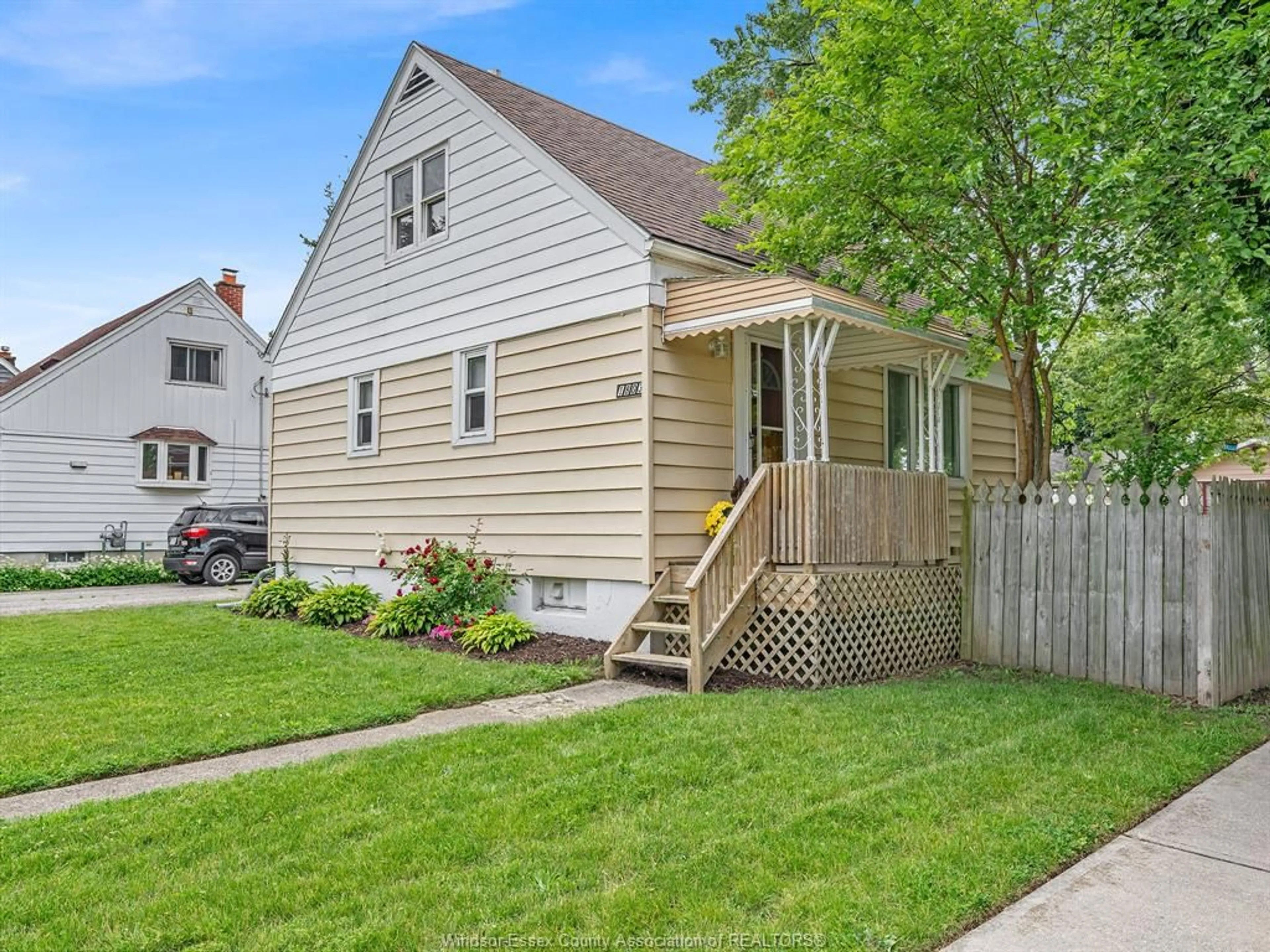 Home with vinyl exterior material, street for 1803 ELLROSE, Windsor Ontario N8W 4T7