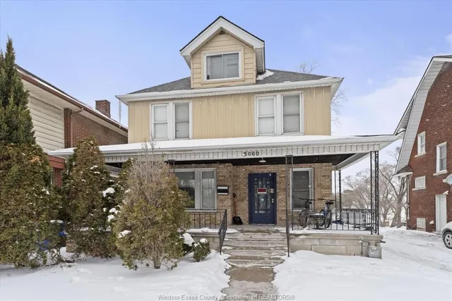 3060 Sandwich, Windsor 2