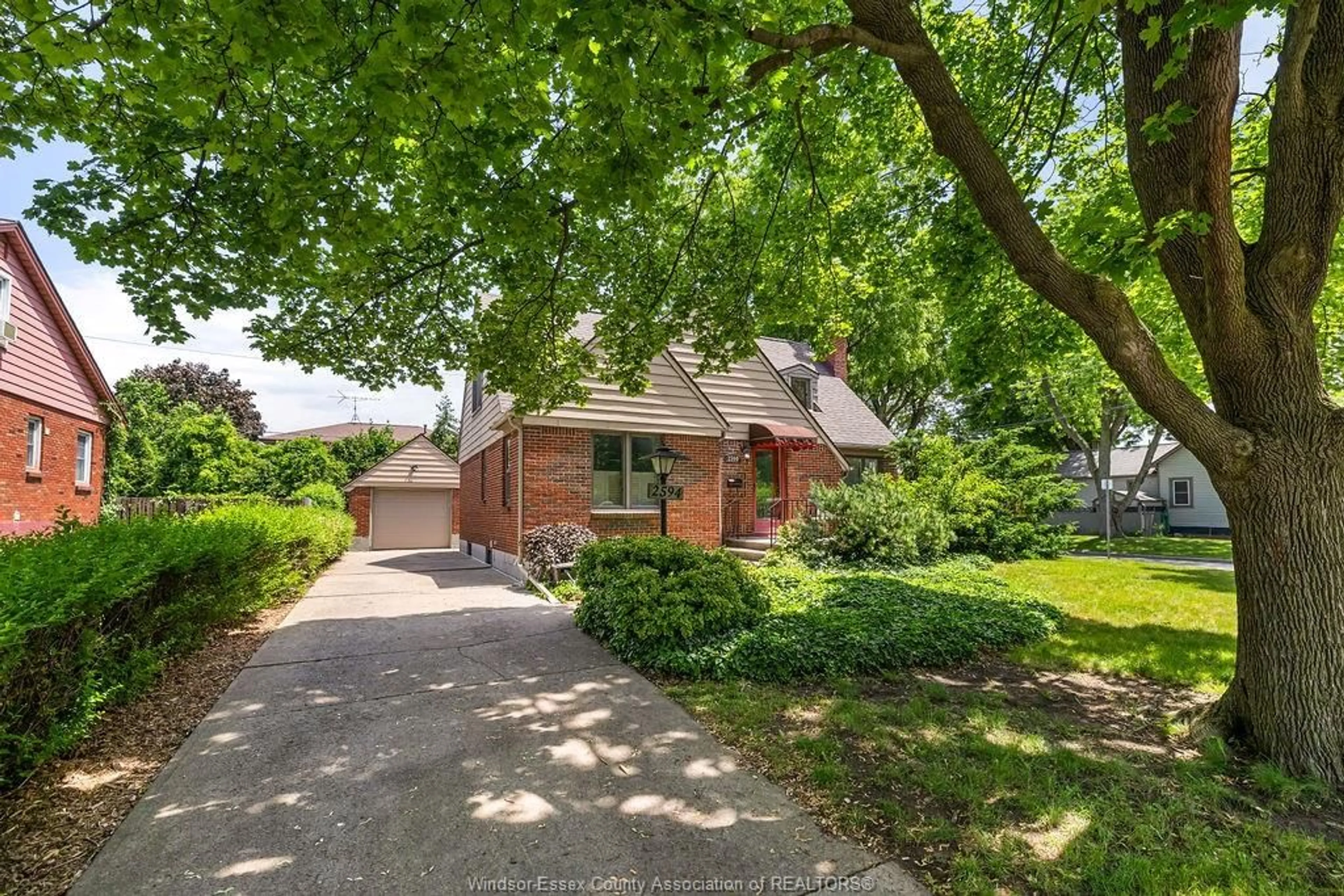Home with brick exterior material, street for 2594 BUCKINGHAM, Windsor Ontario N8T 2B6