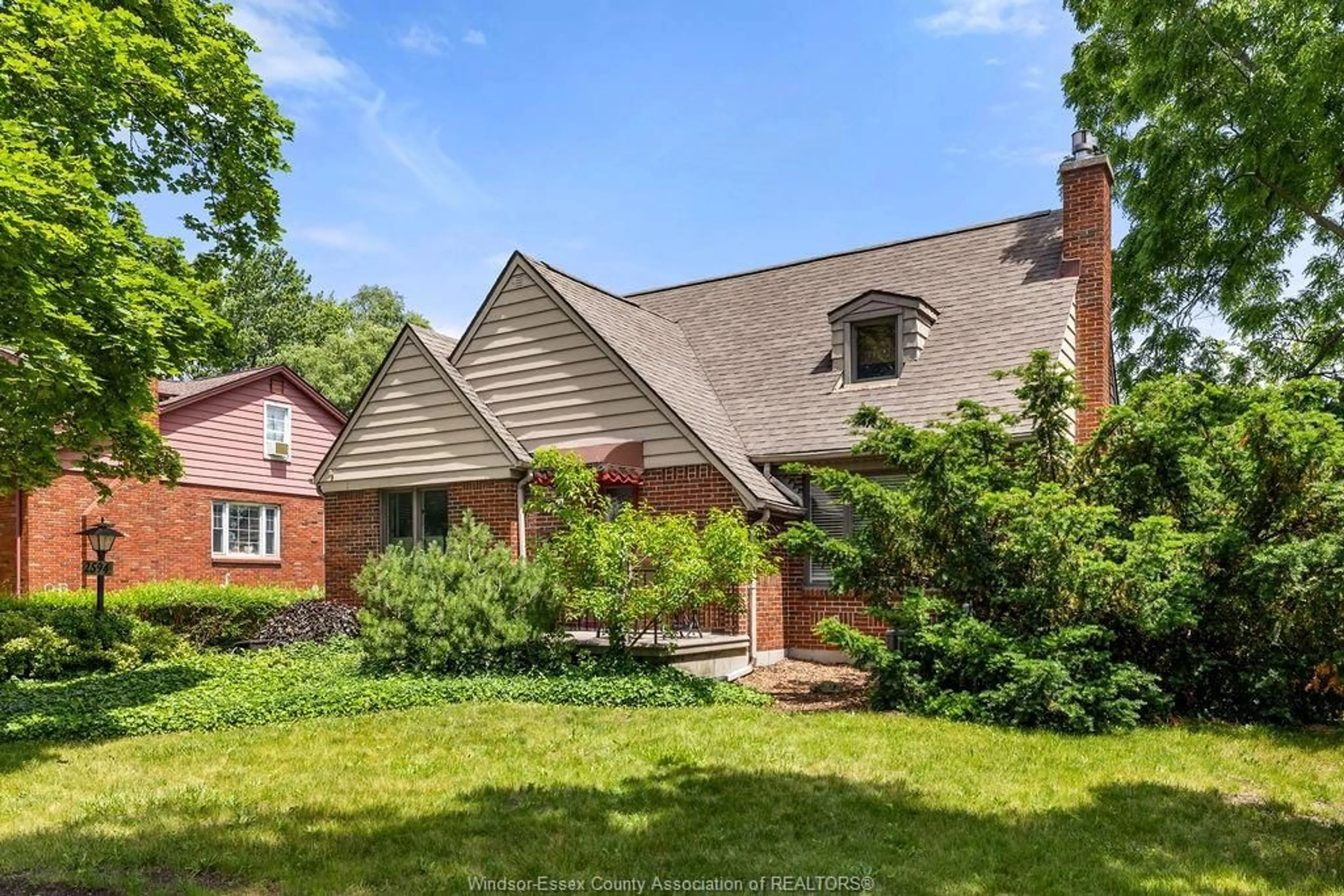 Home with brick exterior material, street for 2594 BUCKINGHAM, Windsor Ontario N8T 2B6