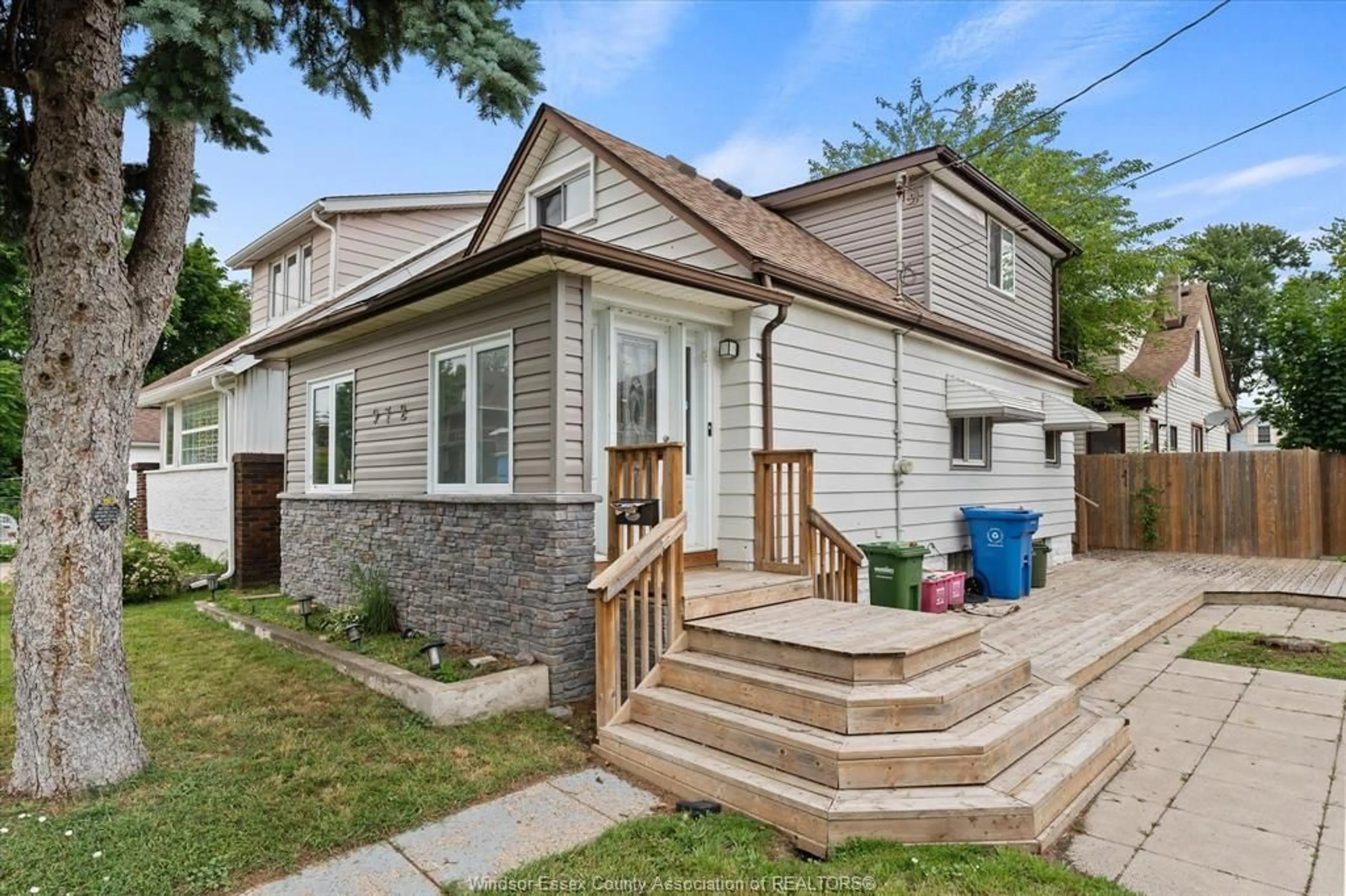 Unknown for 972 WELLINGTON Ave, Windsor Ontario N9A 5J8