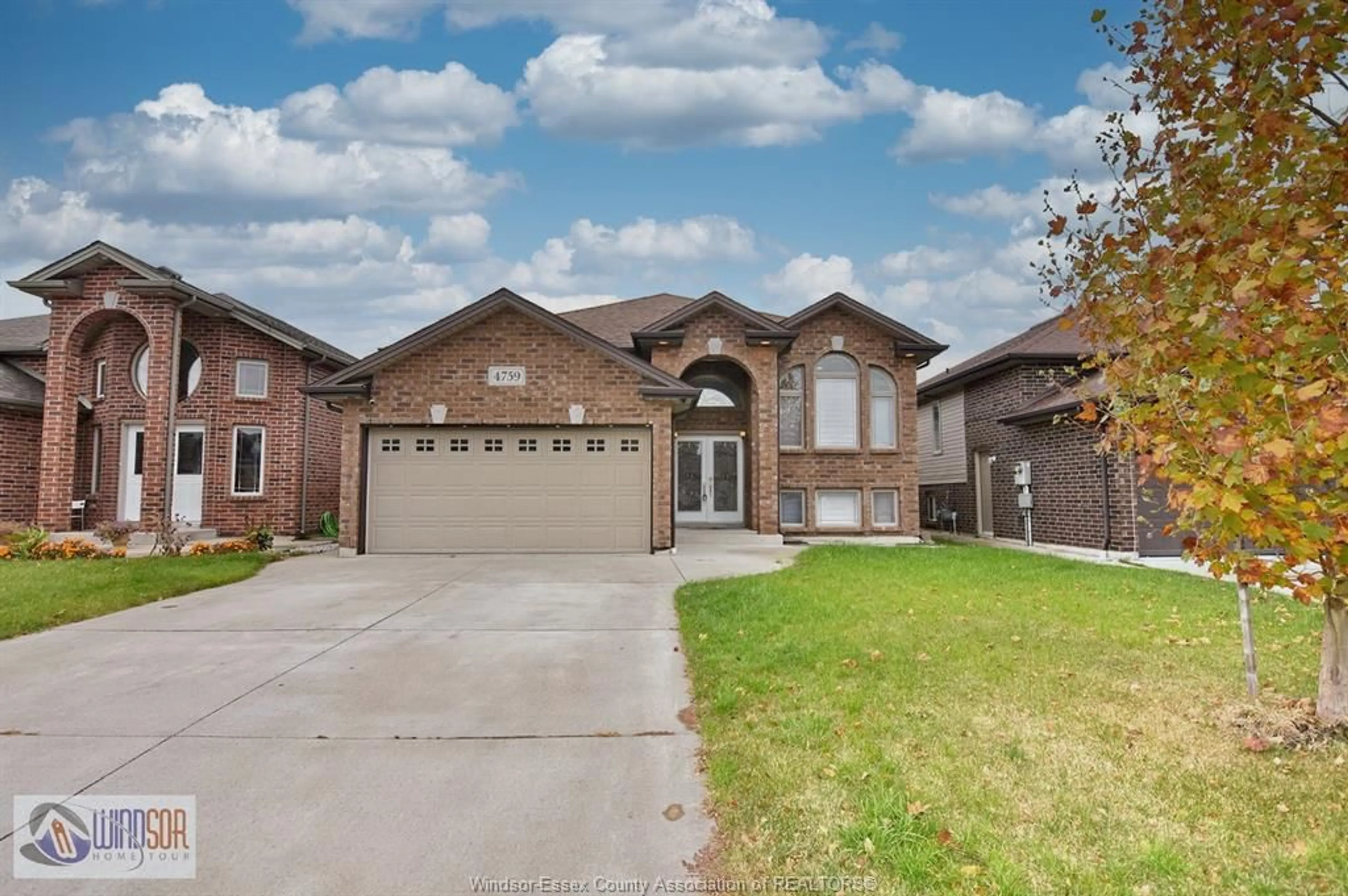 Home with brick exterior material, street for 4579 PERIWINKLE Cres, Windsor Ontario N9G 3G8
