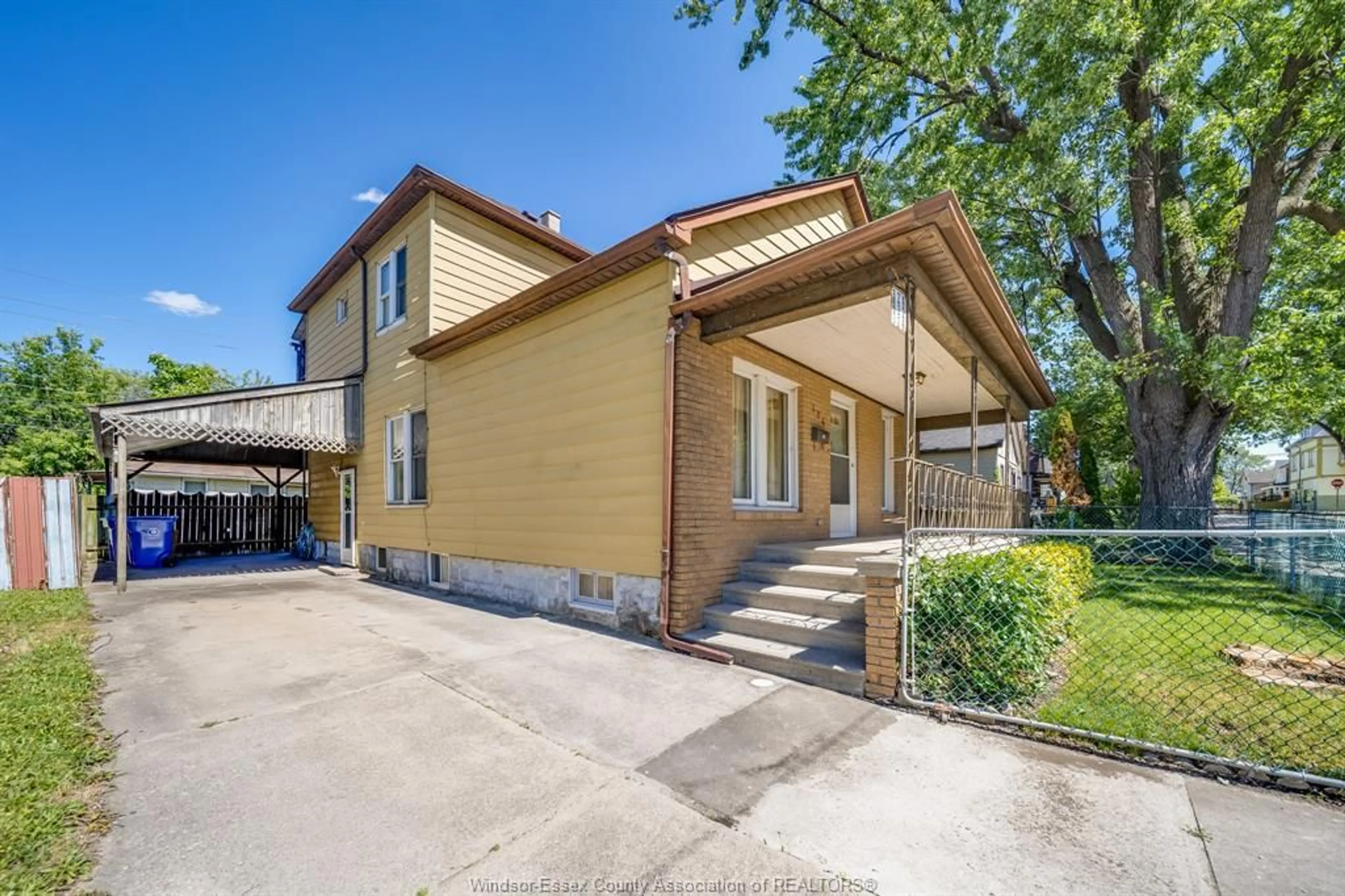 Unknown for 324 PARENT Ave, Windsor Ontario N9A 2B8