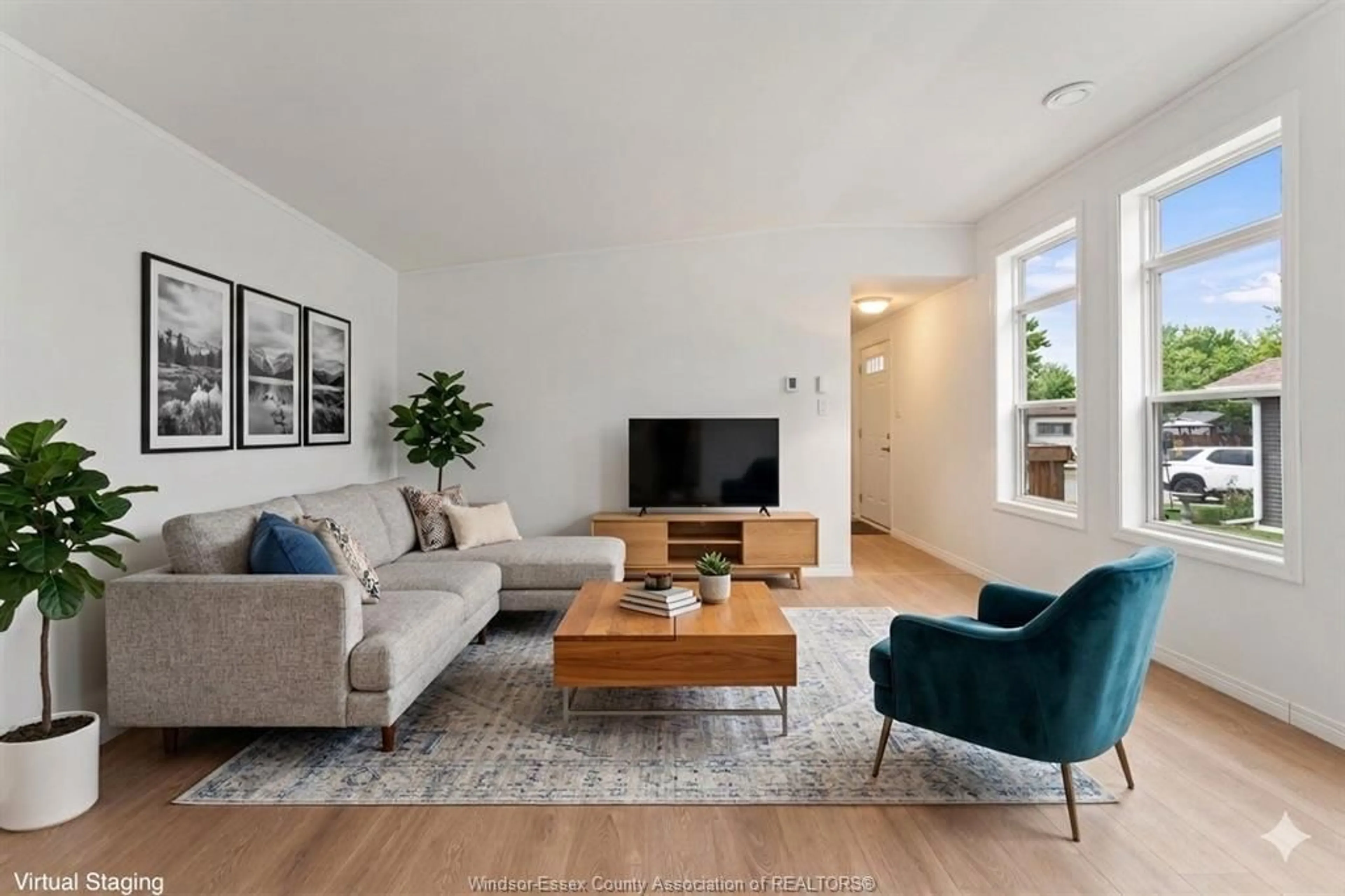 Living room with furniture, unknown for 14 DANA, Essex Ontario N8M 1Y9