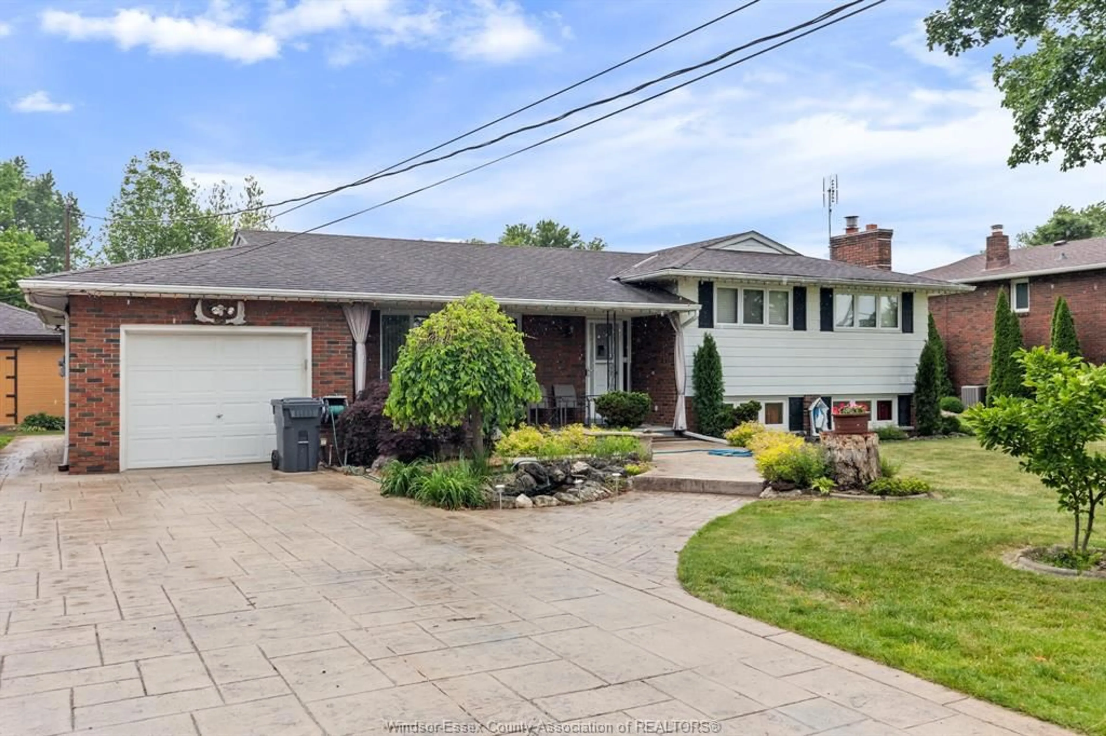 Unknown for 3325 BASELINE Rd, Windsor Ontario N9V 0A2