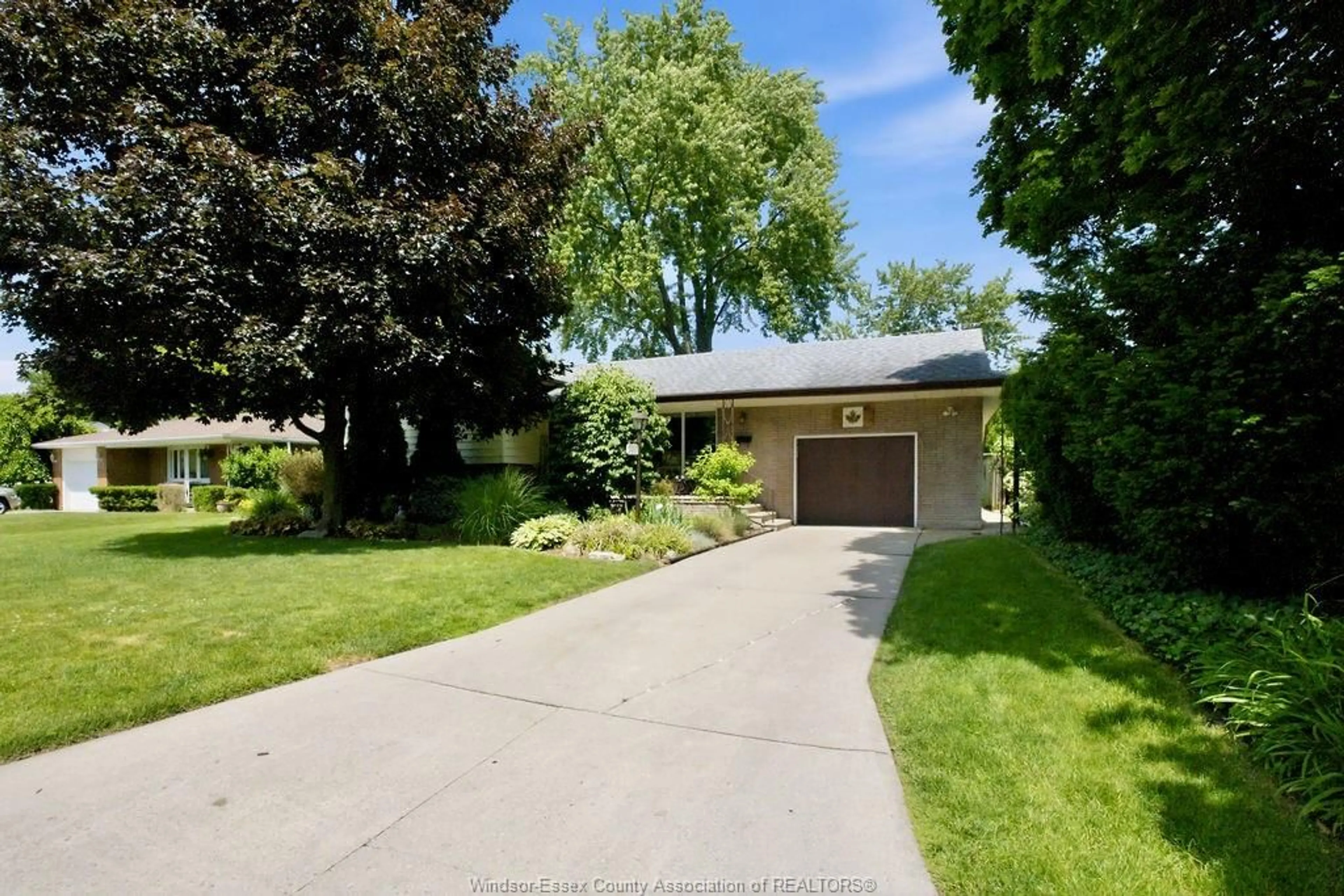 Unknown for 3410 AVONDALE Ave, Windsor Ontario N9E 1X7