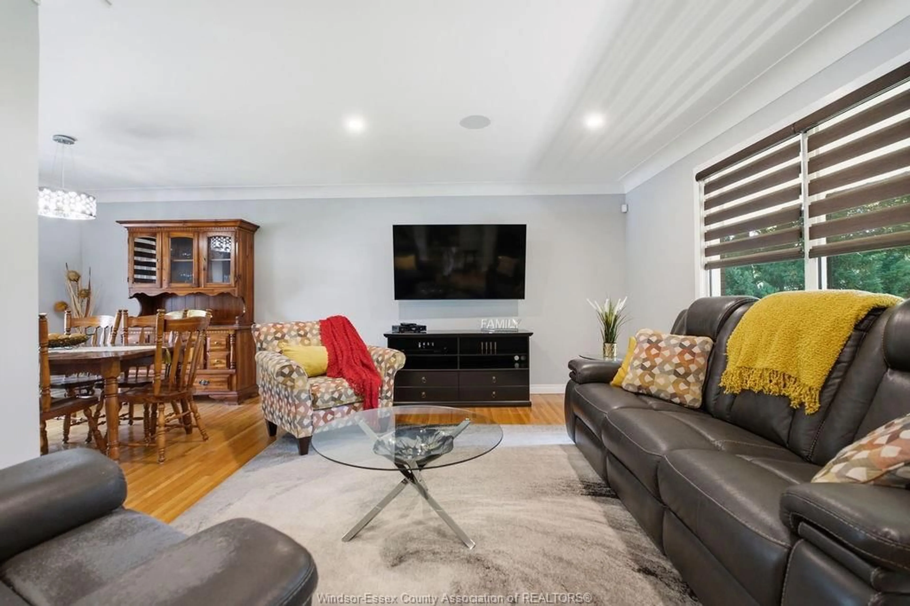 Living room with furniture, unknown for 3410 AVONDALE Ave, Windsor Ontario N9E 1X7