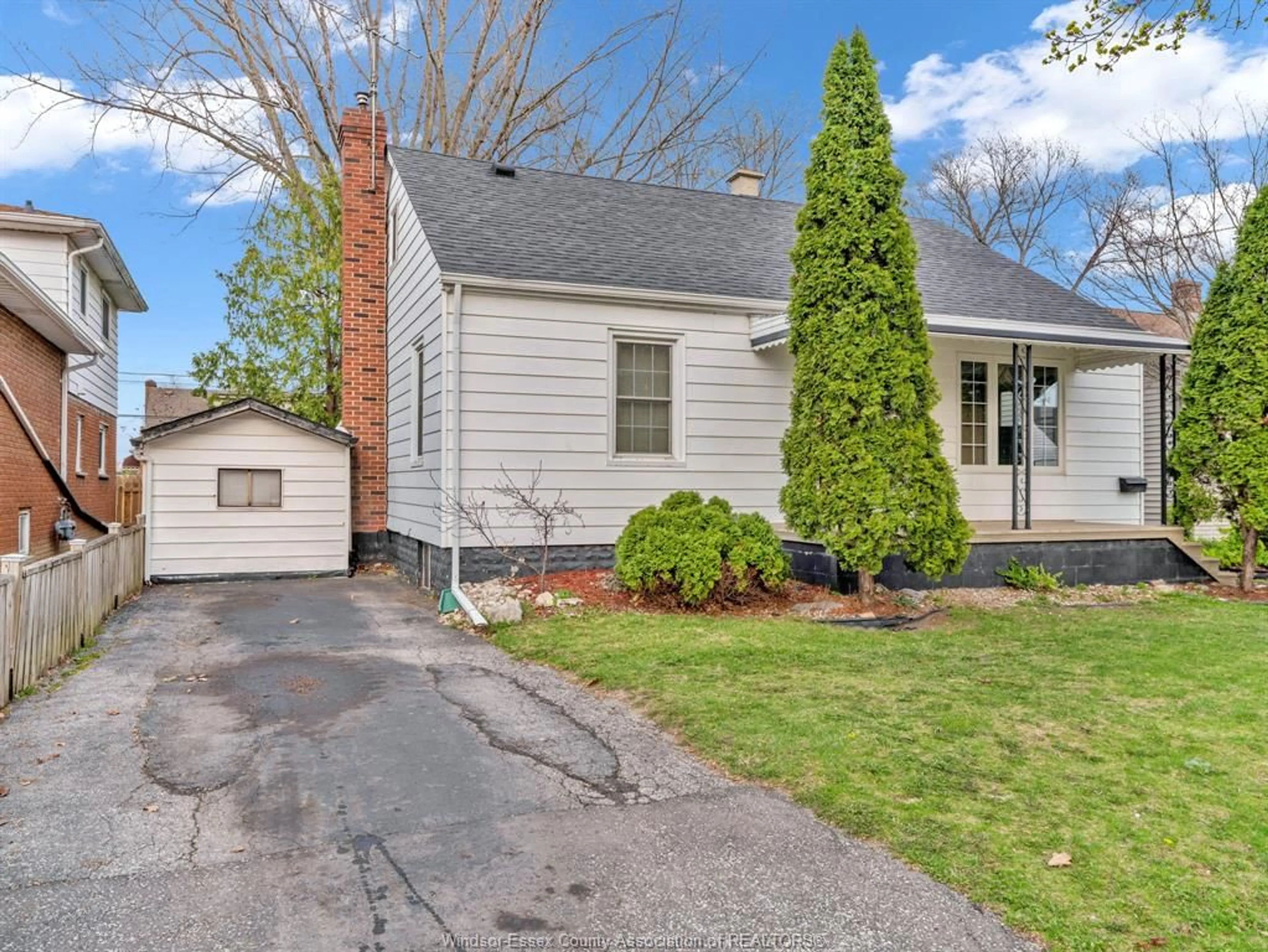 Unknown for 1418 PILLETTE Rd, Windsor Ontario N8Y 3B9