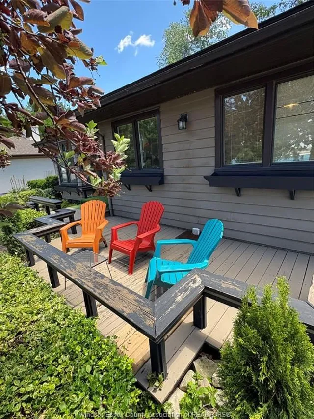 2437 RIVERSIDE Dr, Windsor 3