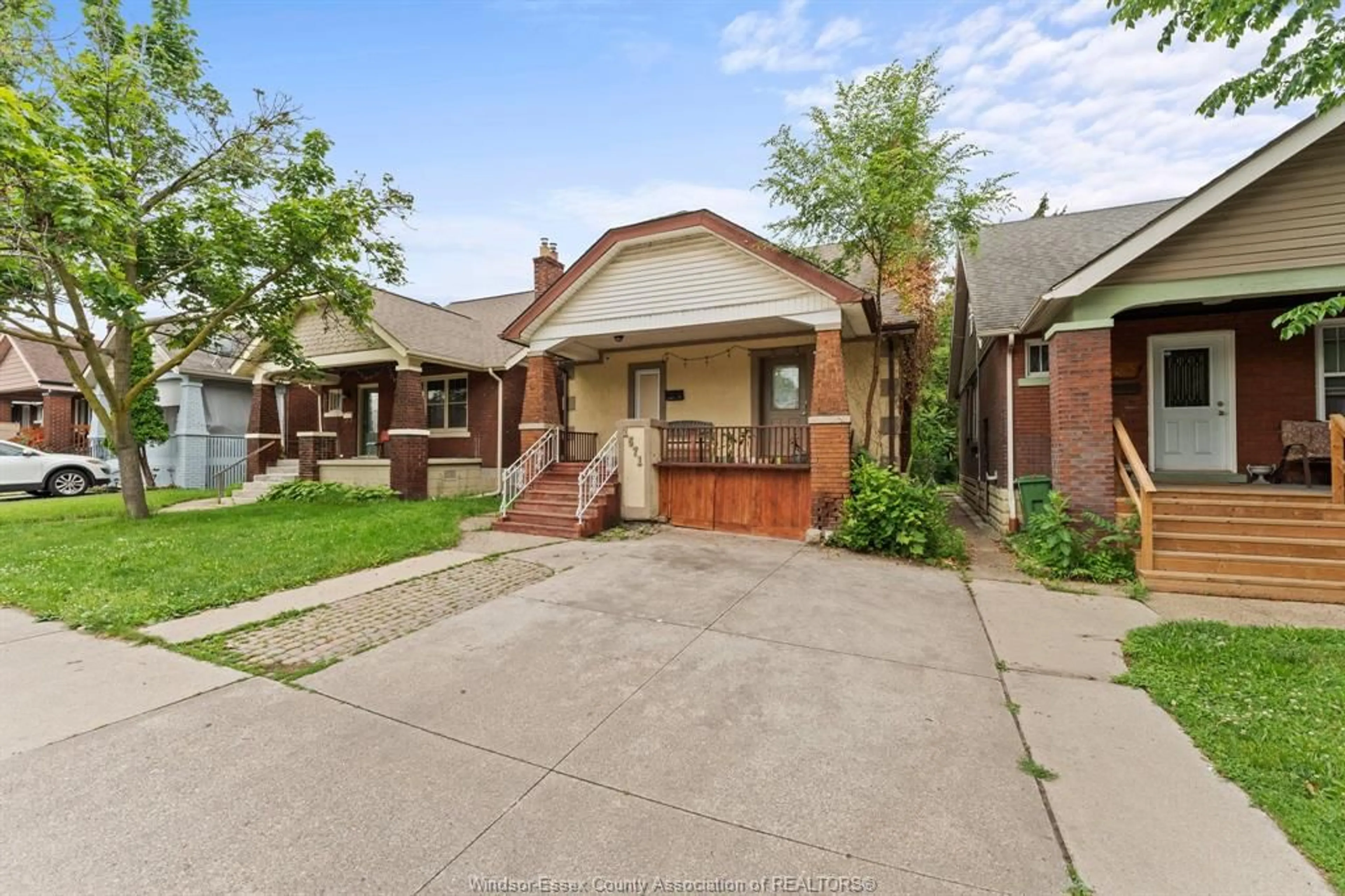 Home with brick exterior material, street for 1571 GOYEAU, Windsor Ontario N8X 3L5