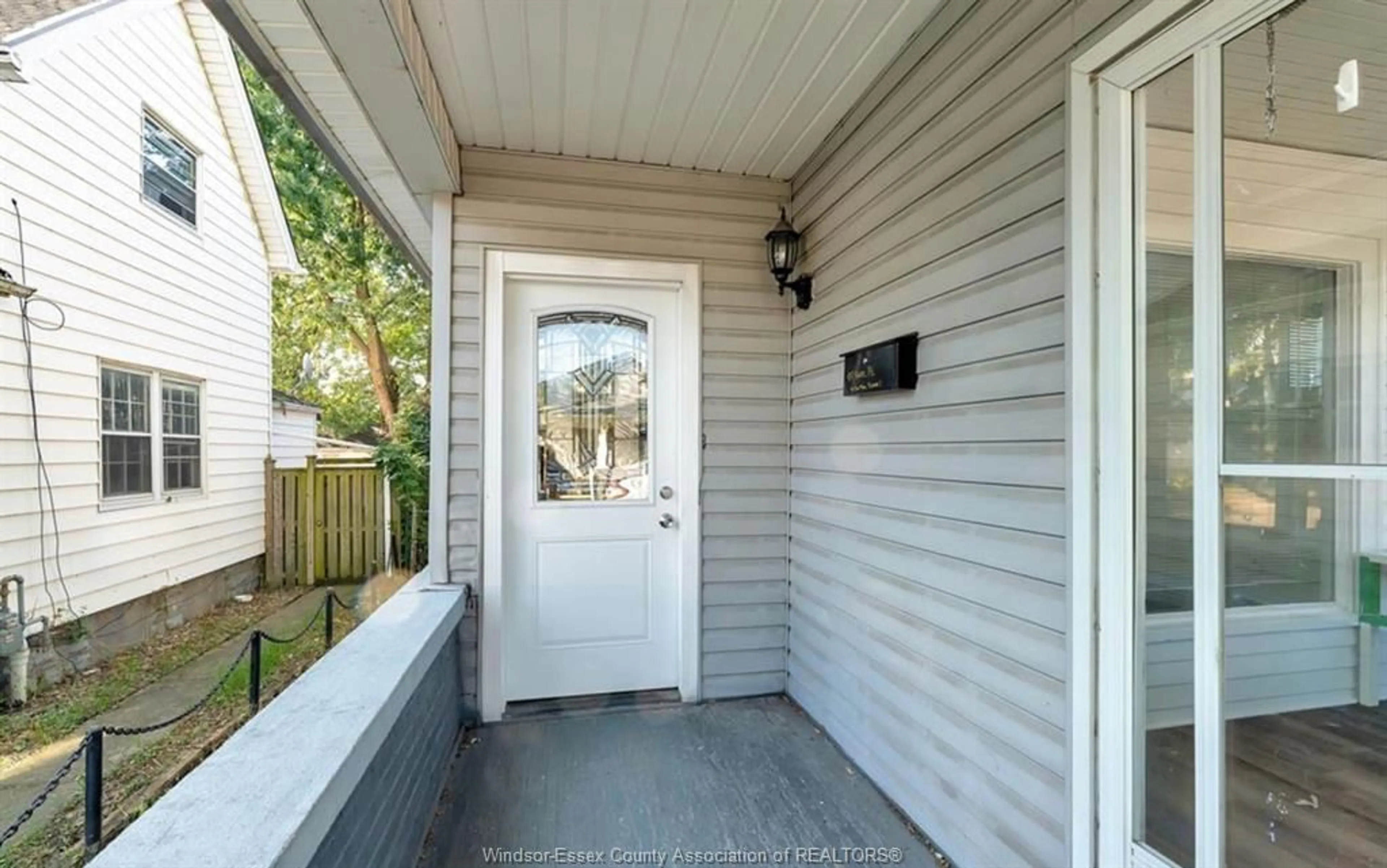Unknown for 437 KARL Pl, Windsor Ontario N9A 5W2