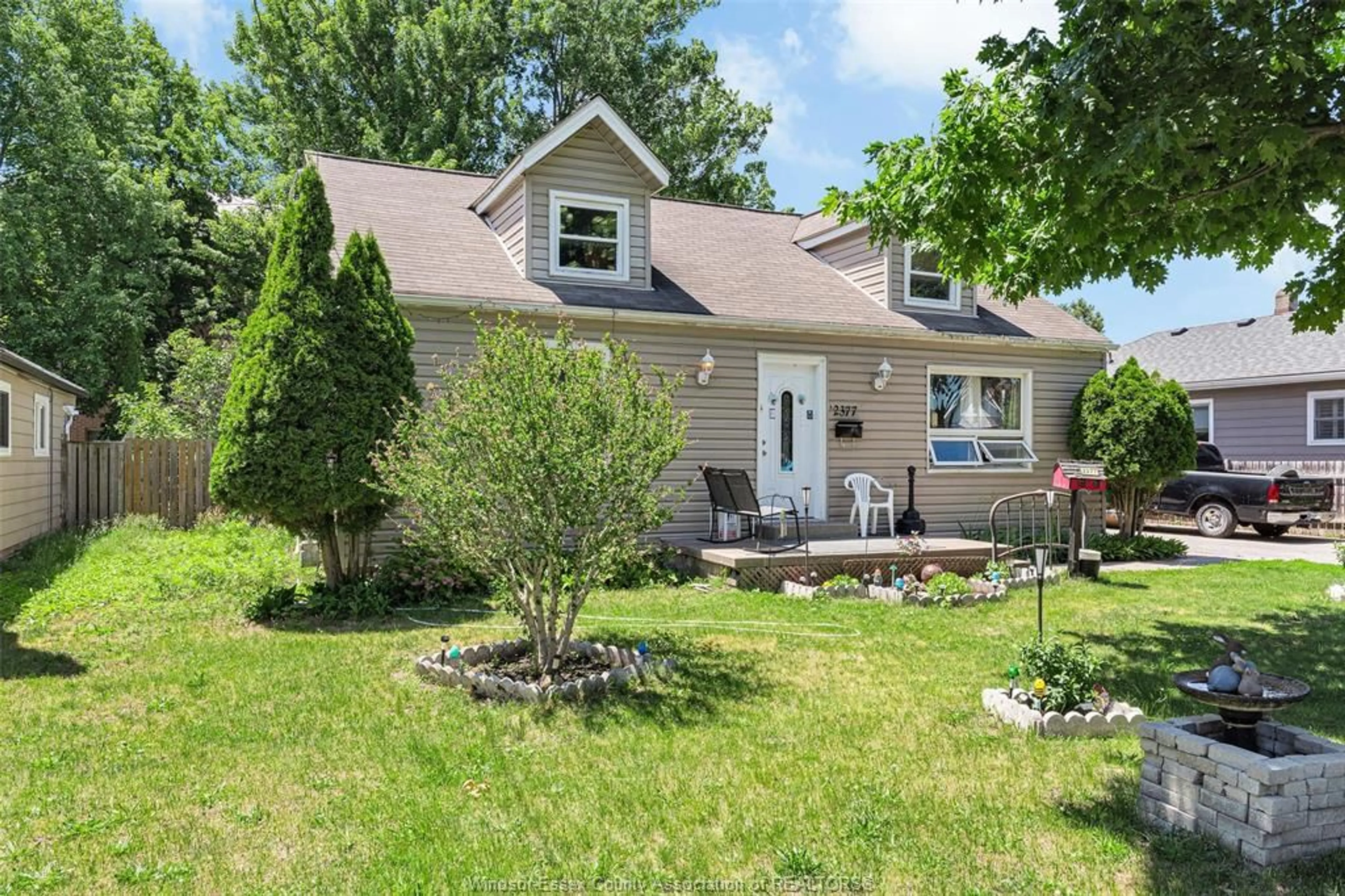 Home with vinyl exterior material, street for 2377 ARTHUR, Windsor Ontario N8W 4V6