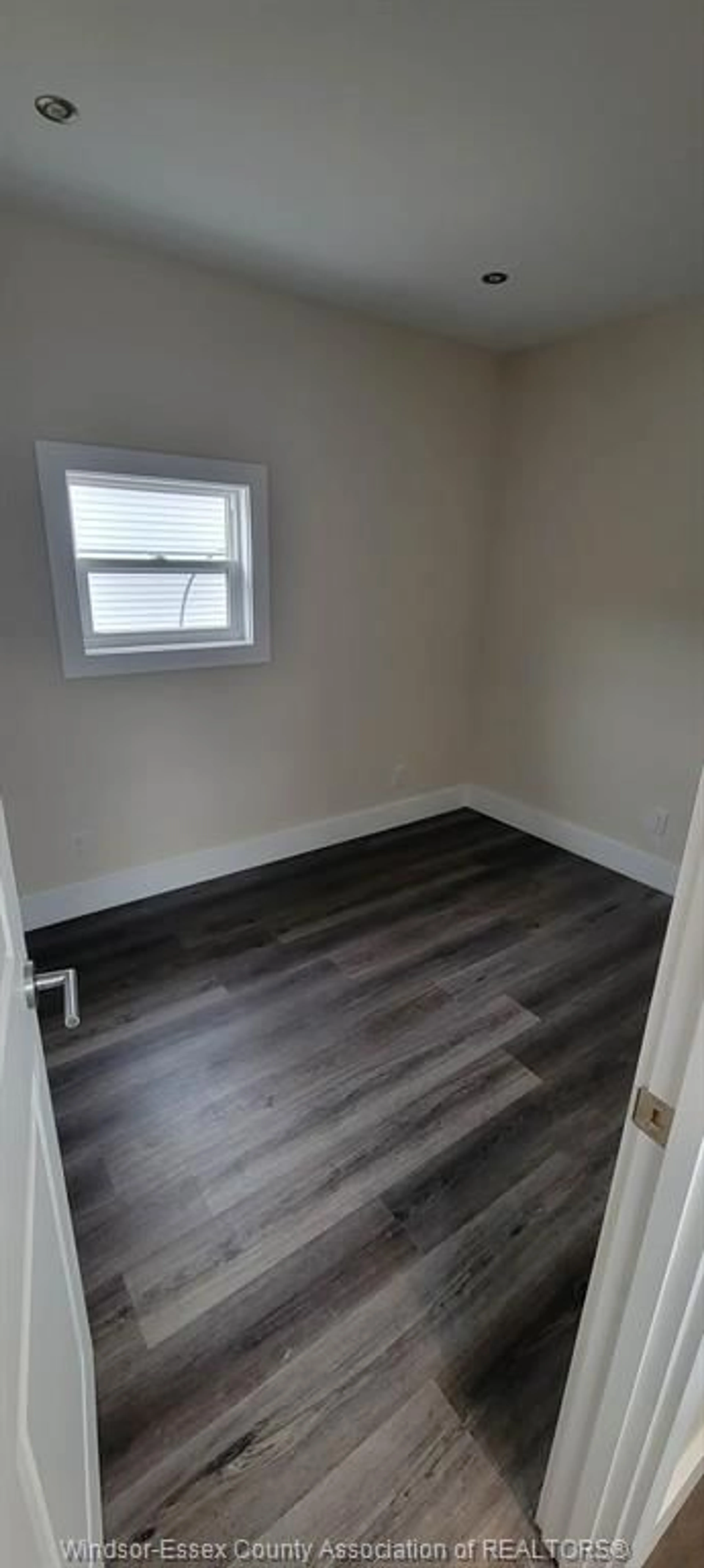 A pic of a room for 22 ROBIN Cres, Lakeshore Ontario N8N 2S2