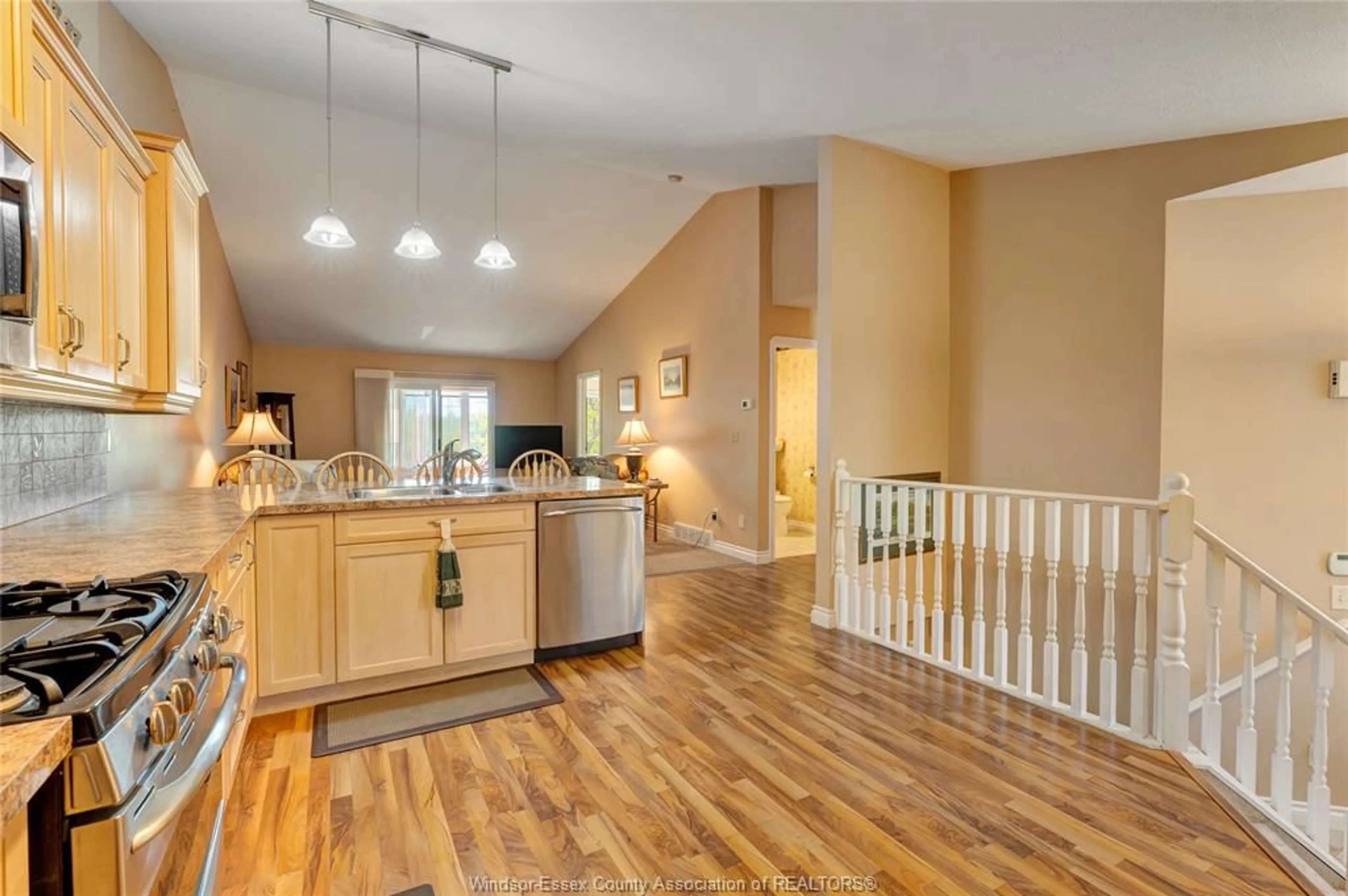 Open concept kitchen, unknown for 58 QUEEN'S HILL, Leamington Ontario N8H 5M5