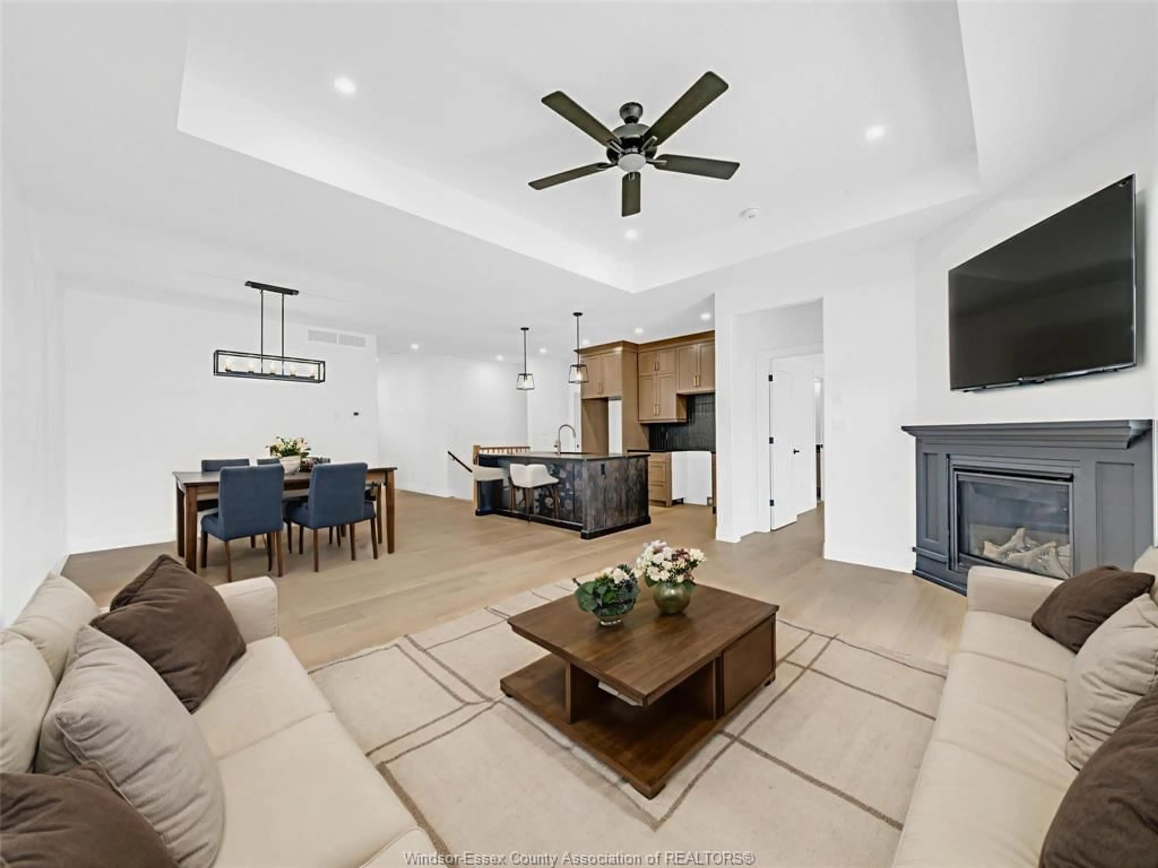 Living room with furniture, ceramic/tile floor for 2614 BARKLEY Ave, Windsor Ontario N8P 0E9