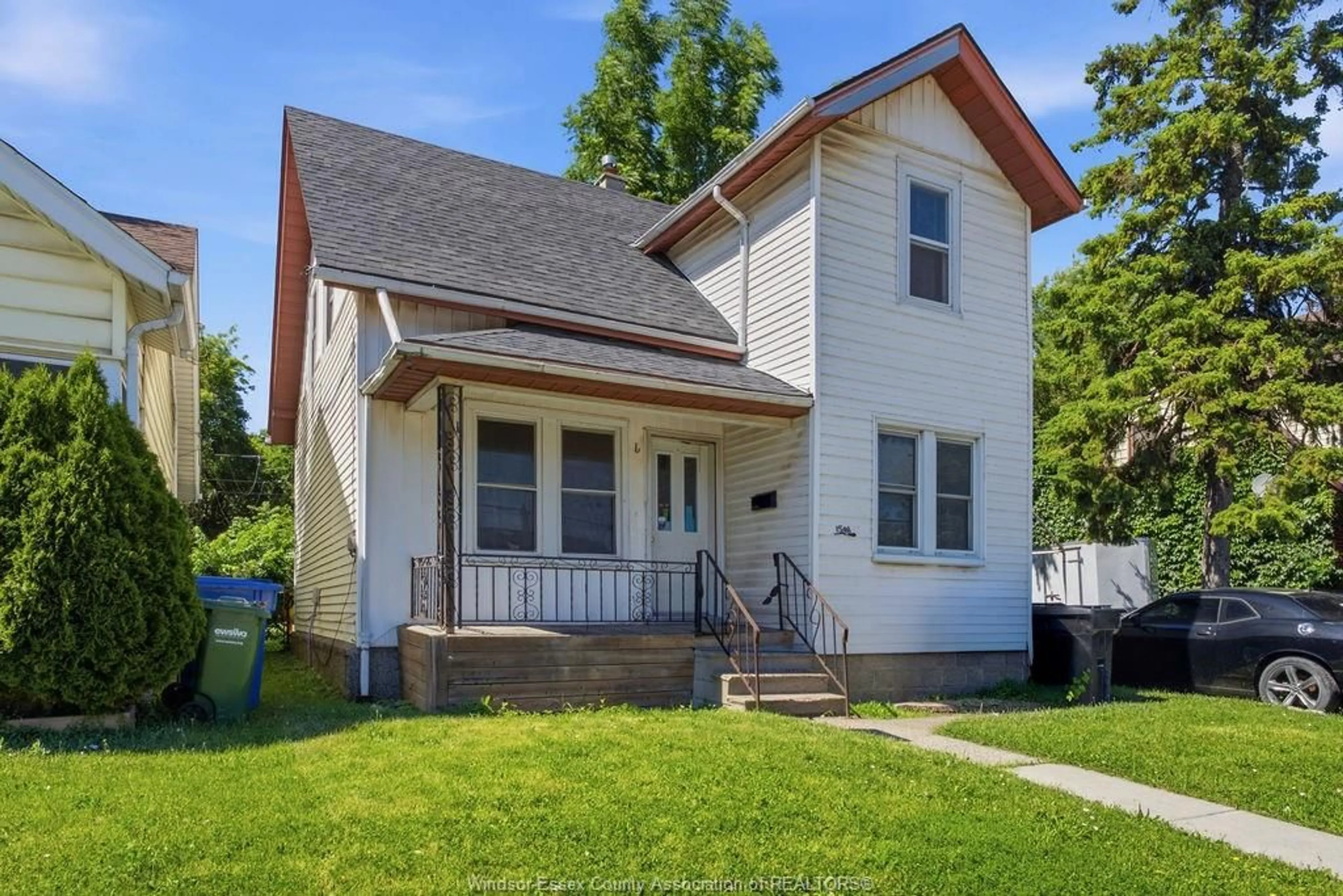 Unknown for 1598 COLLEGE, Windsor Ontario N9B 1M1