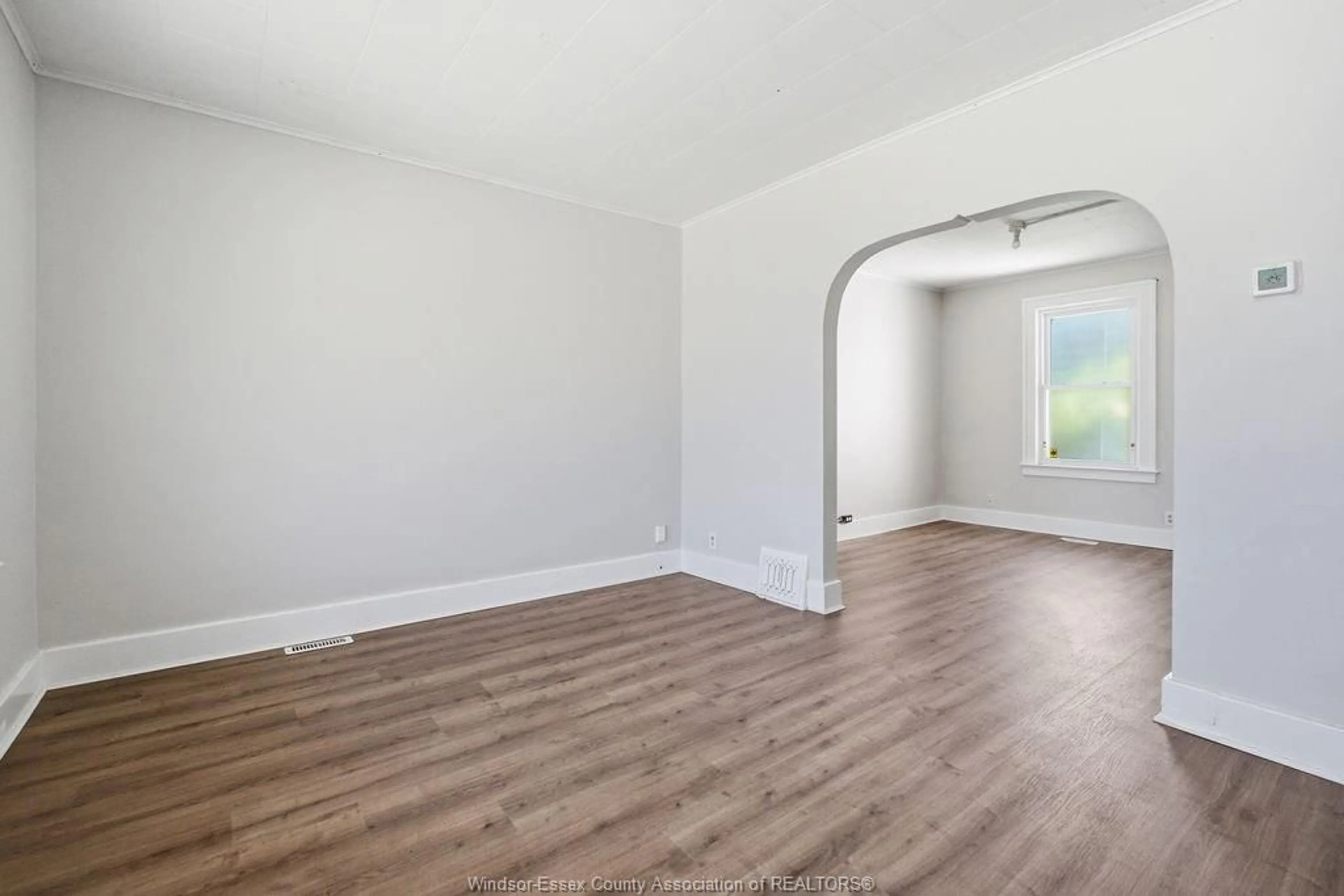A pic of a room for 1598 COLLEGE, Windsor Ontario N9B 1M1