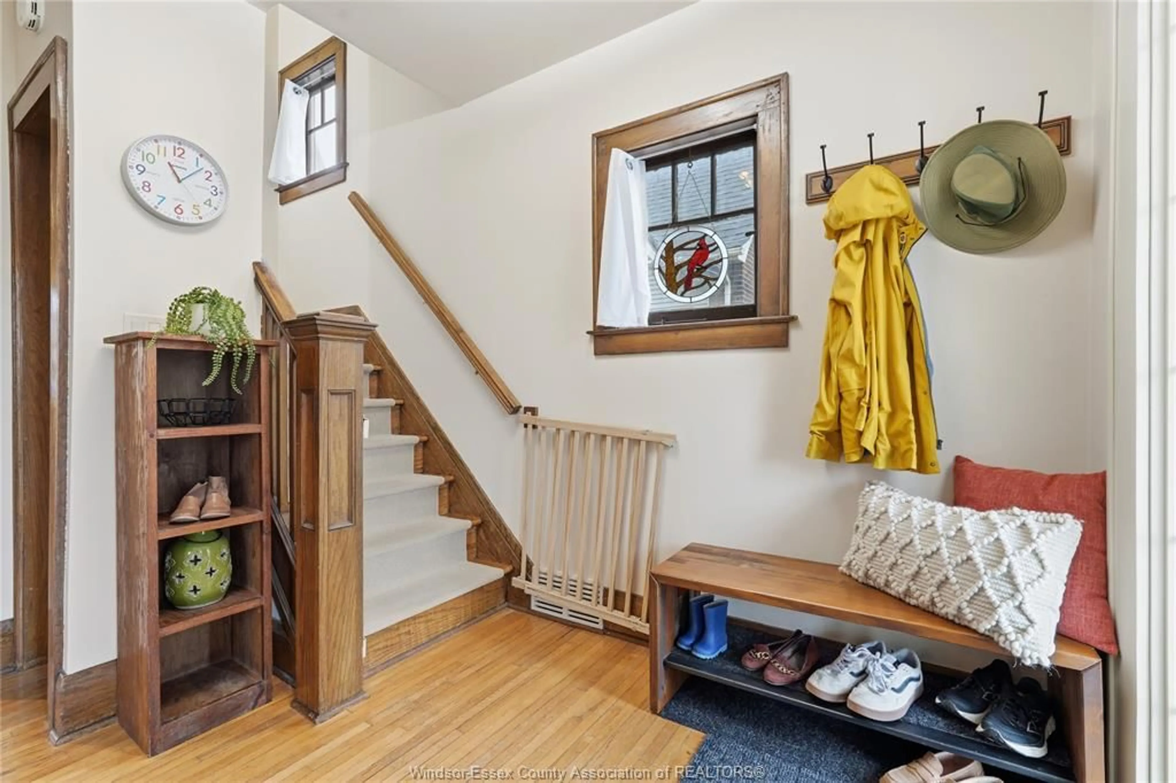 Indoor entryway for 2146 WINDERMERE, Windsor Ontario N8W 2S6