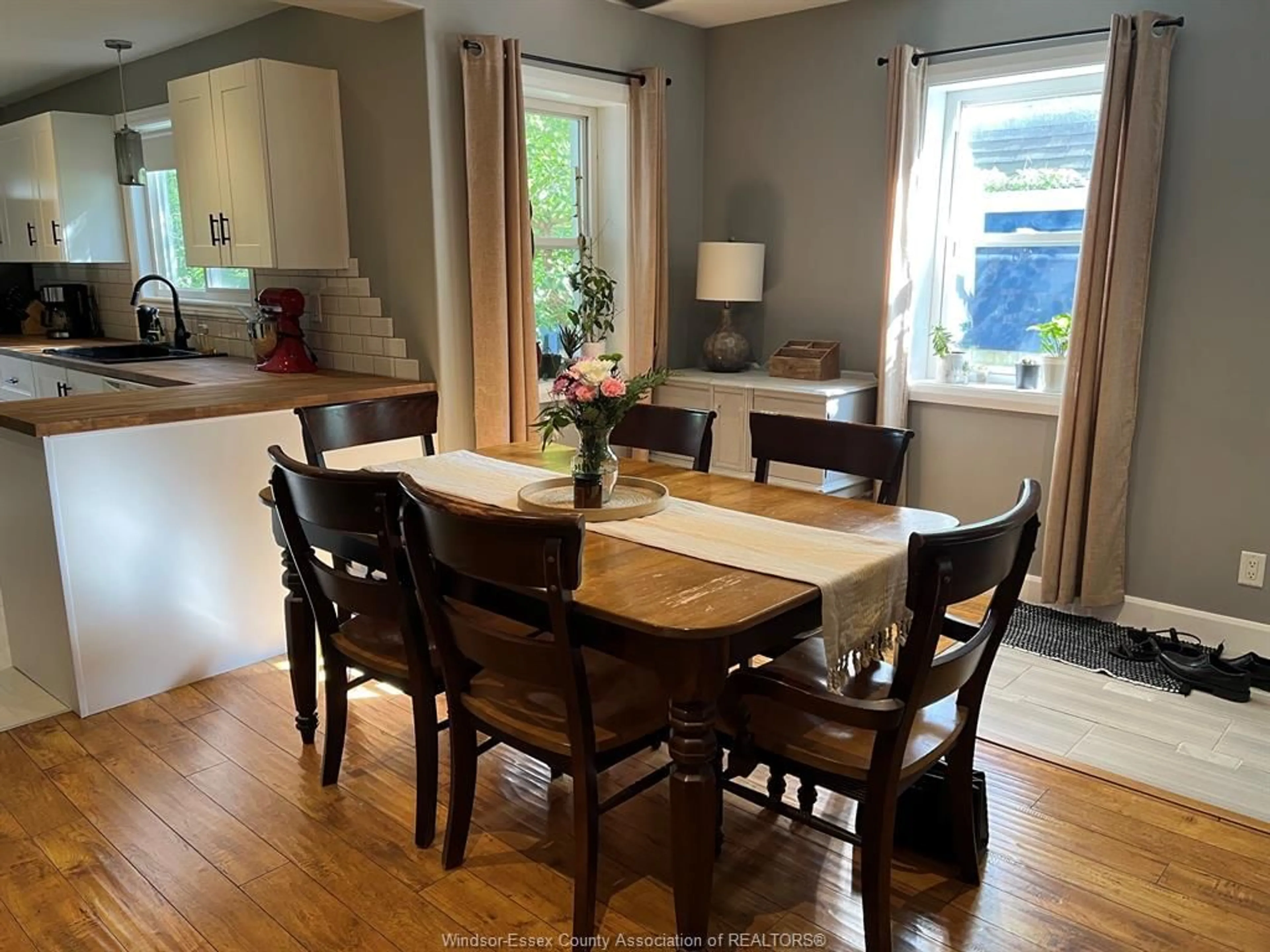 Dining room, wood/laminate floor for 769 Assumption, Windsor Ontario N9A 3B7